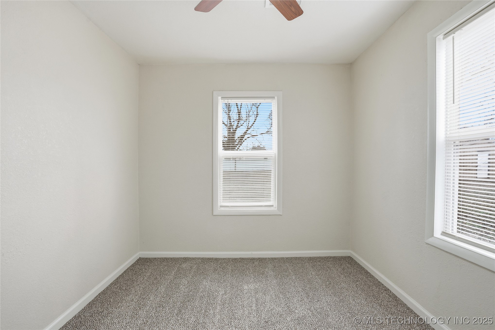 212 S Ash Street Property Photo 27