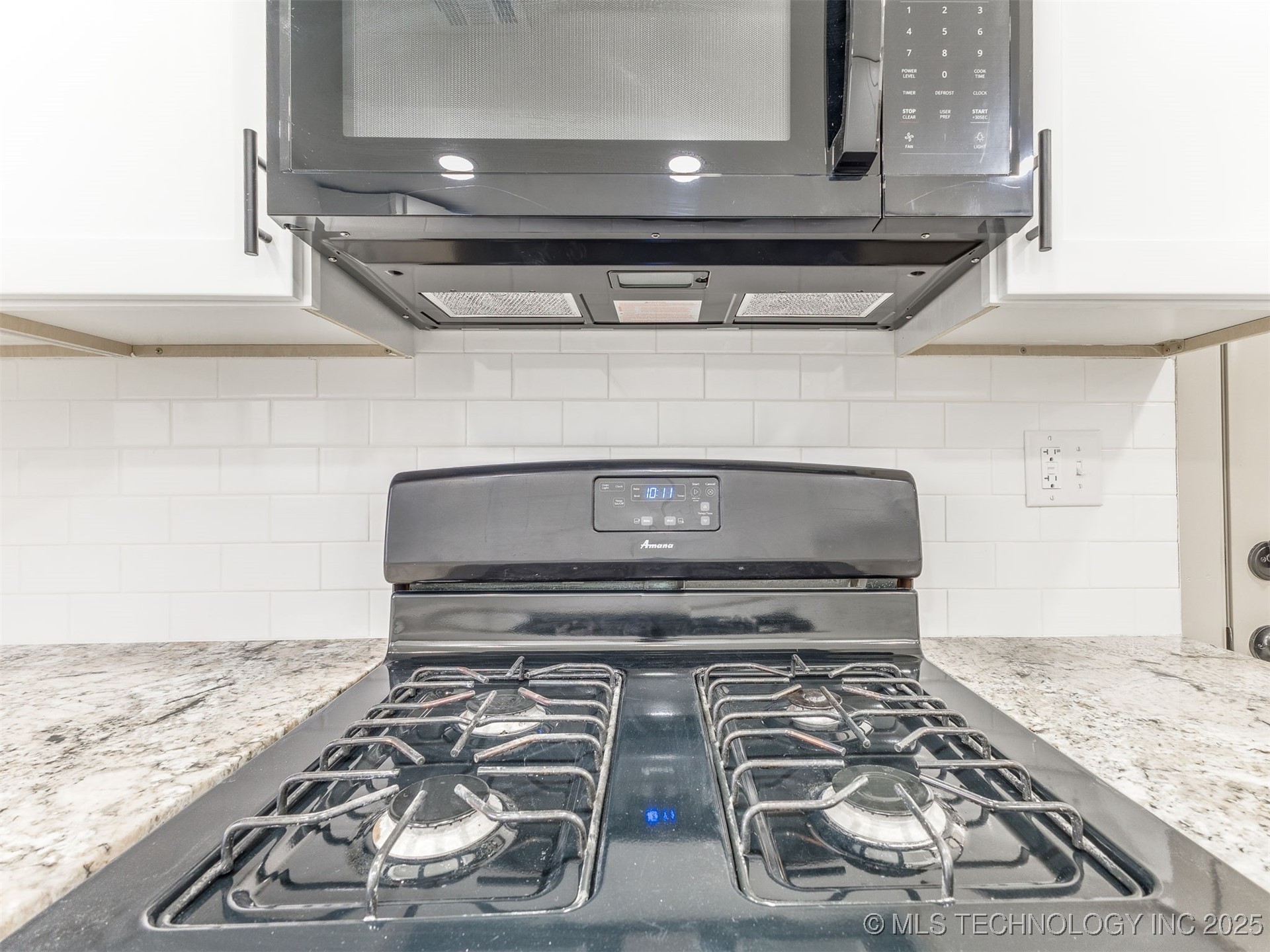 3242 S Marion Avenue Property Photo 11