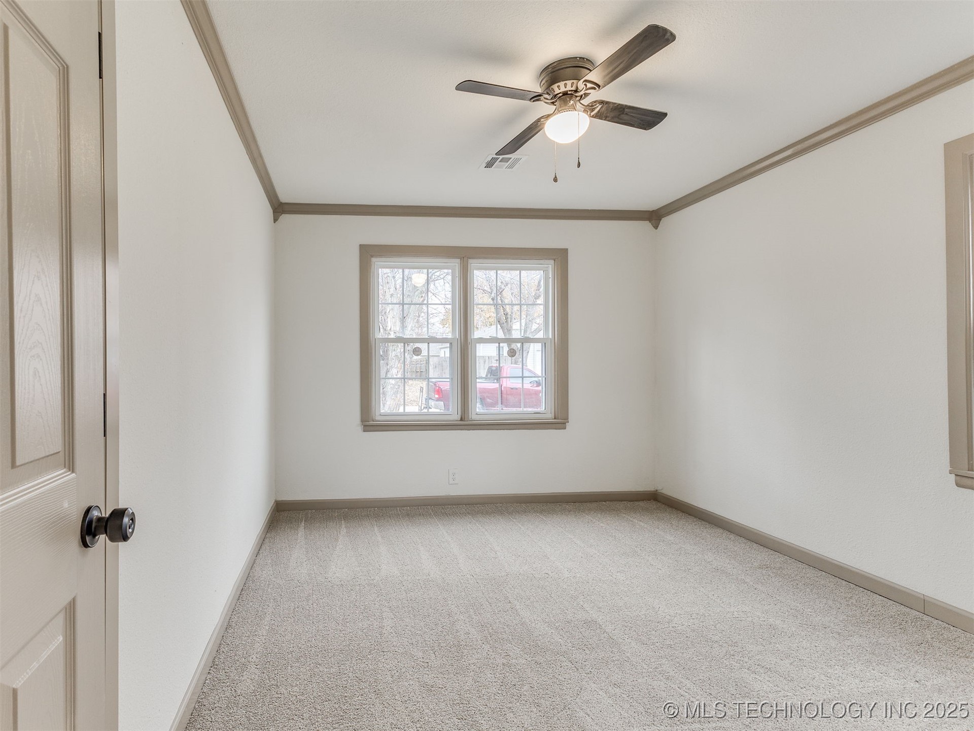 3242 S Marion Avenue Property Photo 14