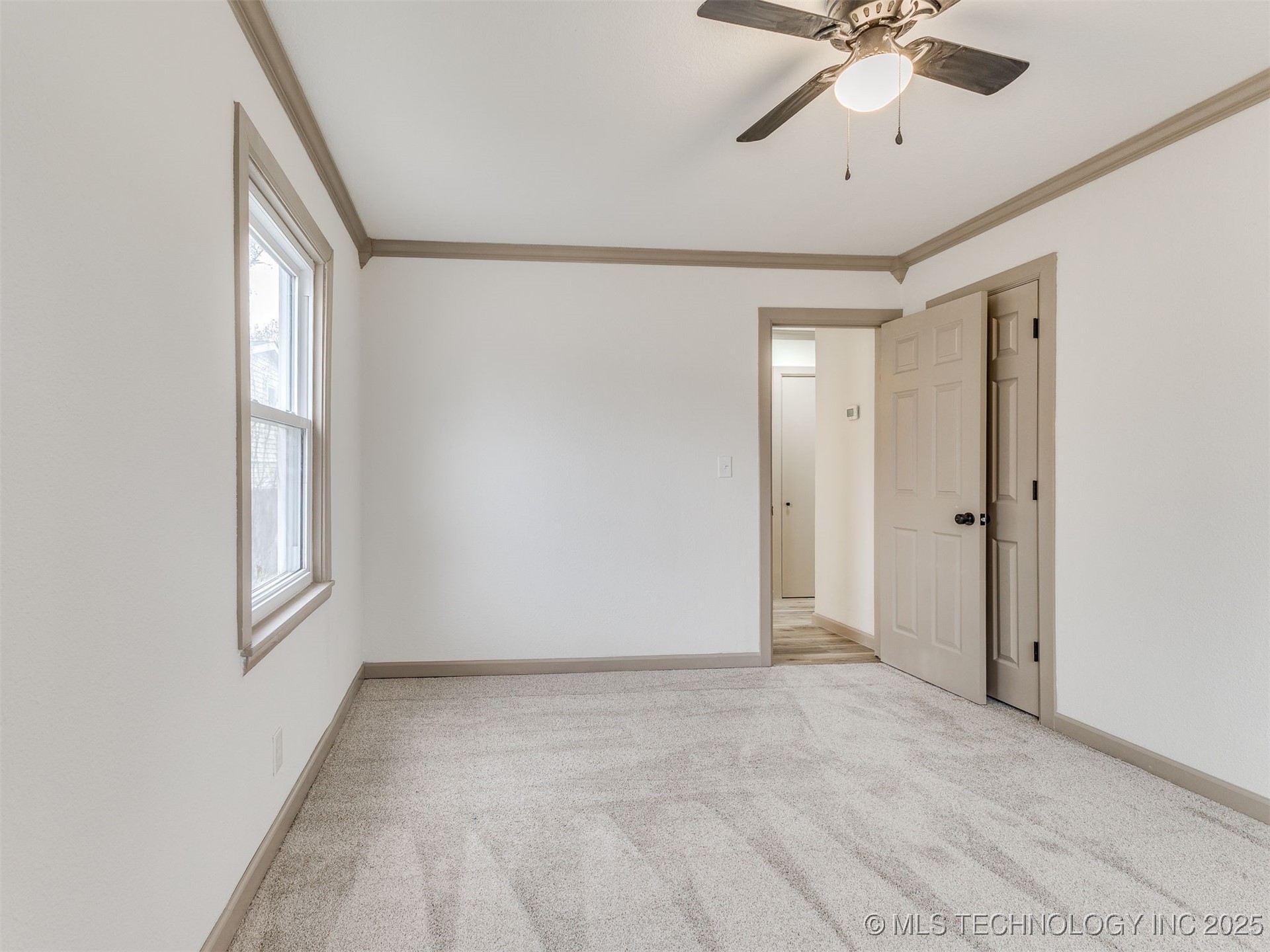 3242 S Marion Avenue Property Photo 17