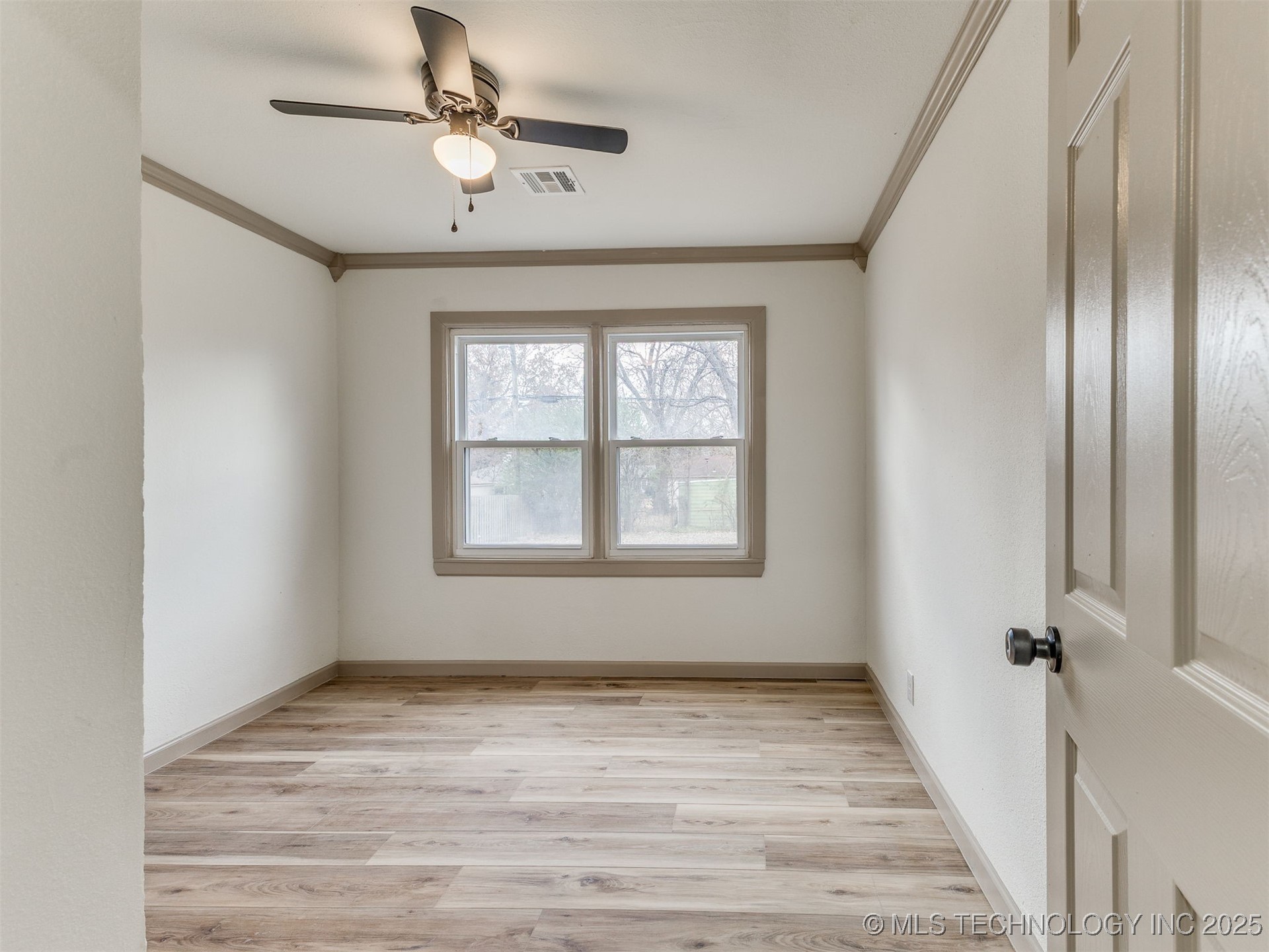 3242 S Marion Avenue Property Photo 22