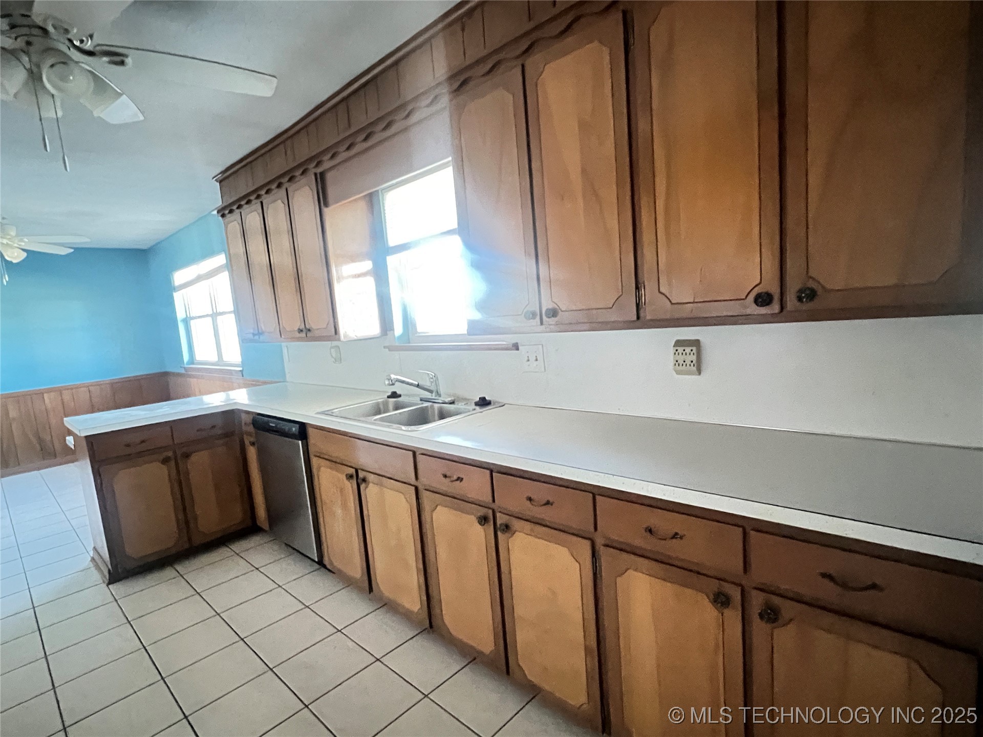 2625 Georgia Property Photo 7