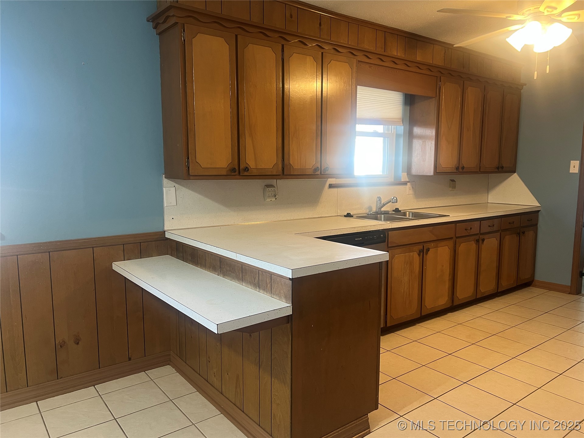 2625 Georgia Property Photo 9