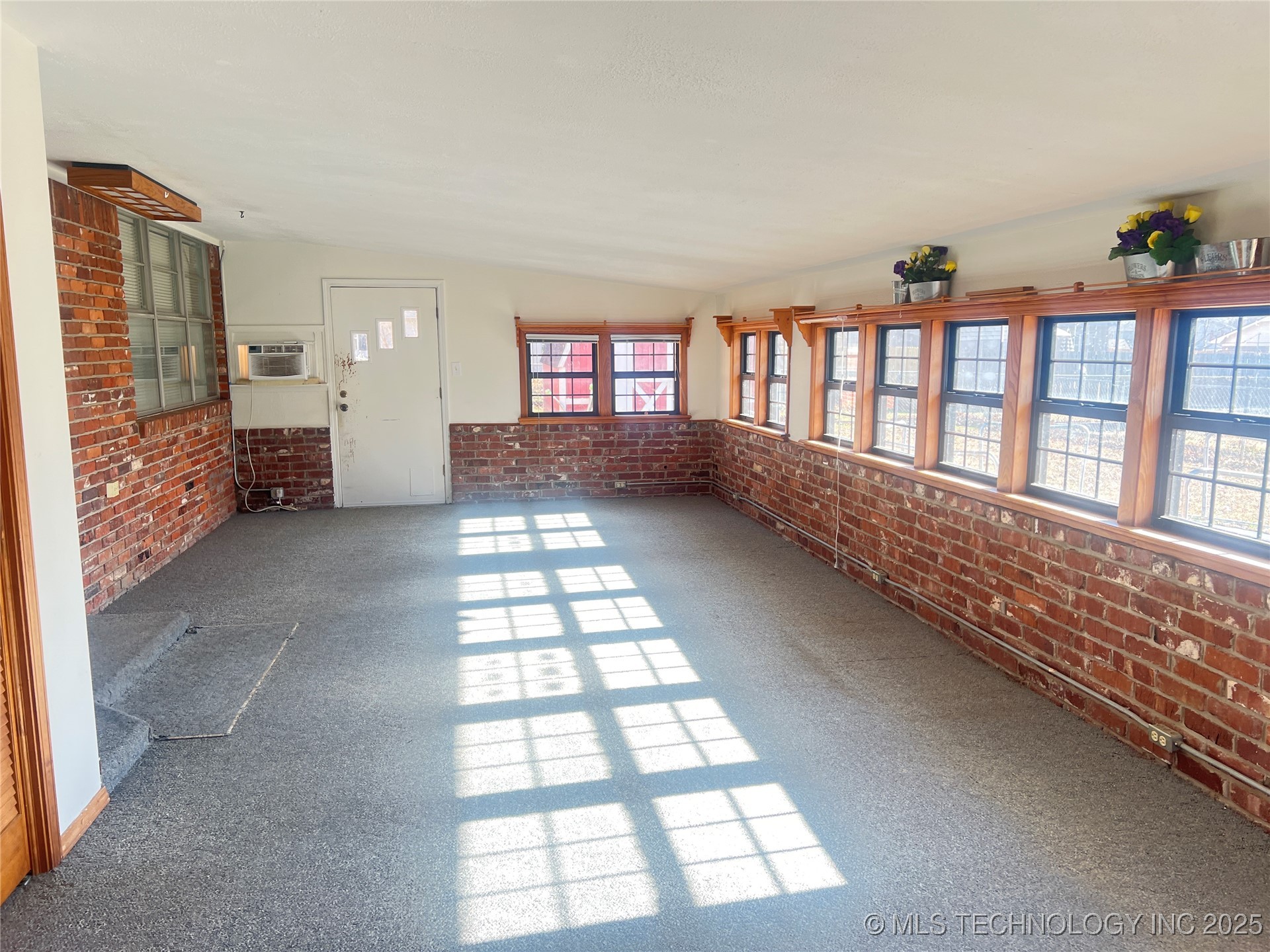 2625 Georgia Property Photo 14