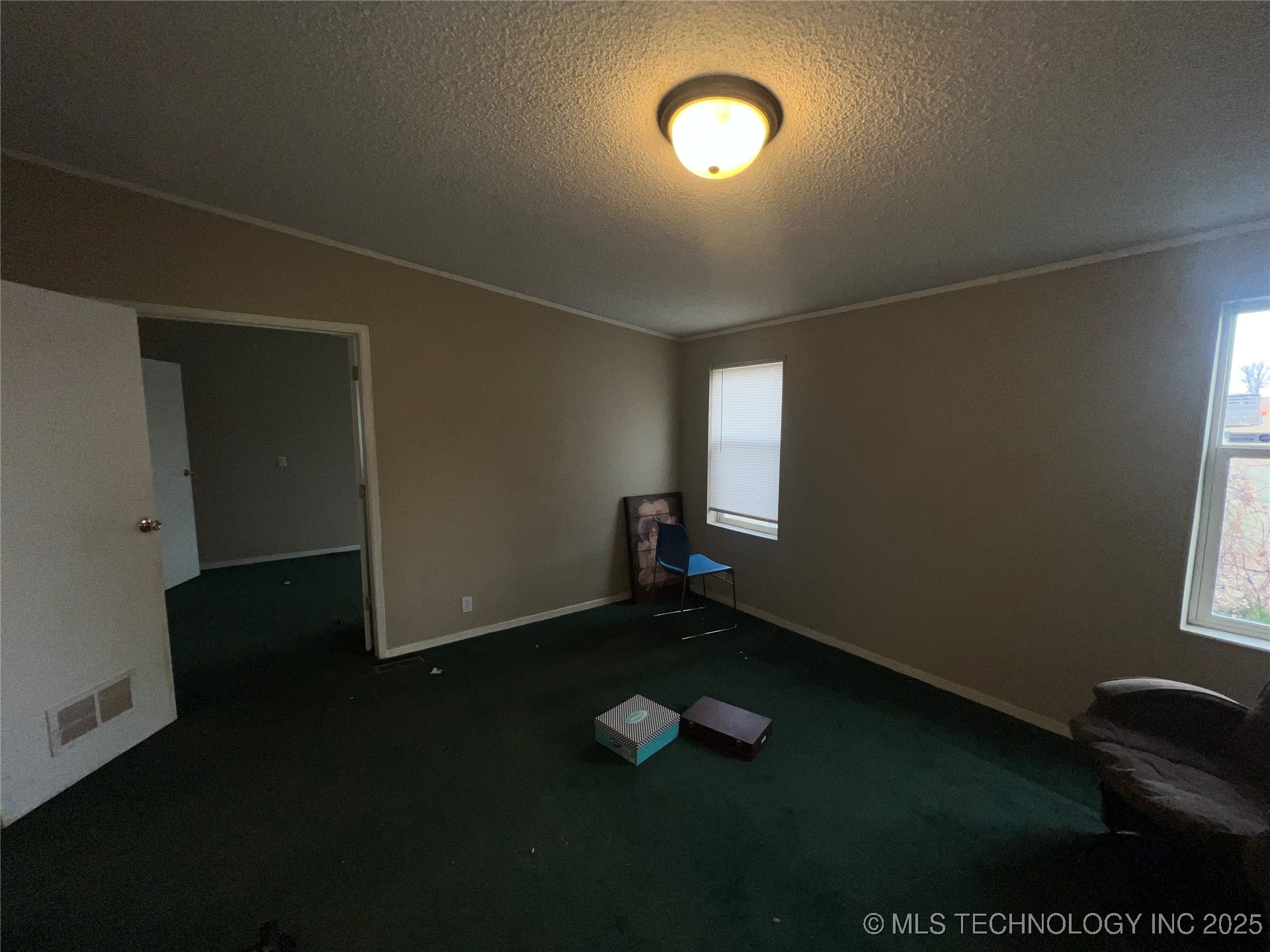 2550709 Property Photo 16