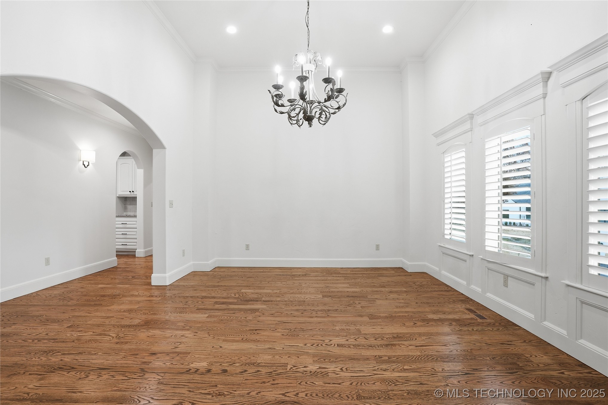 6003 E 117th Place Property Photo 4