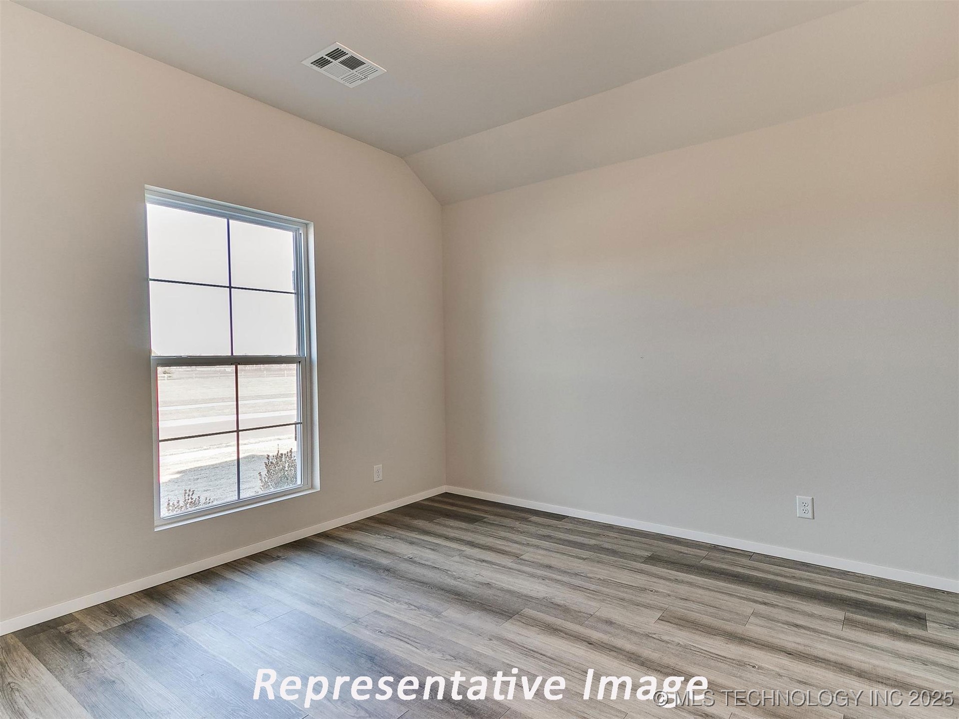 3442 E 153rd Street S Property Photo 4