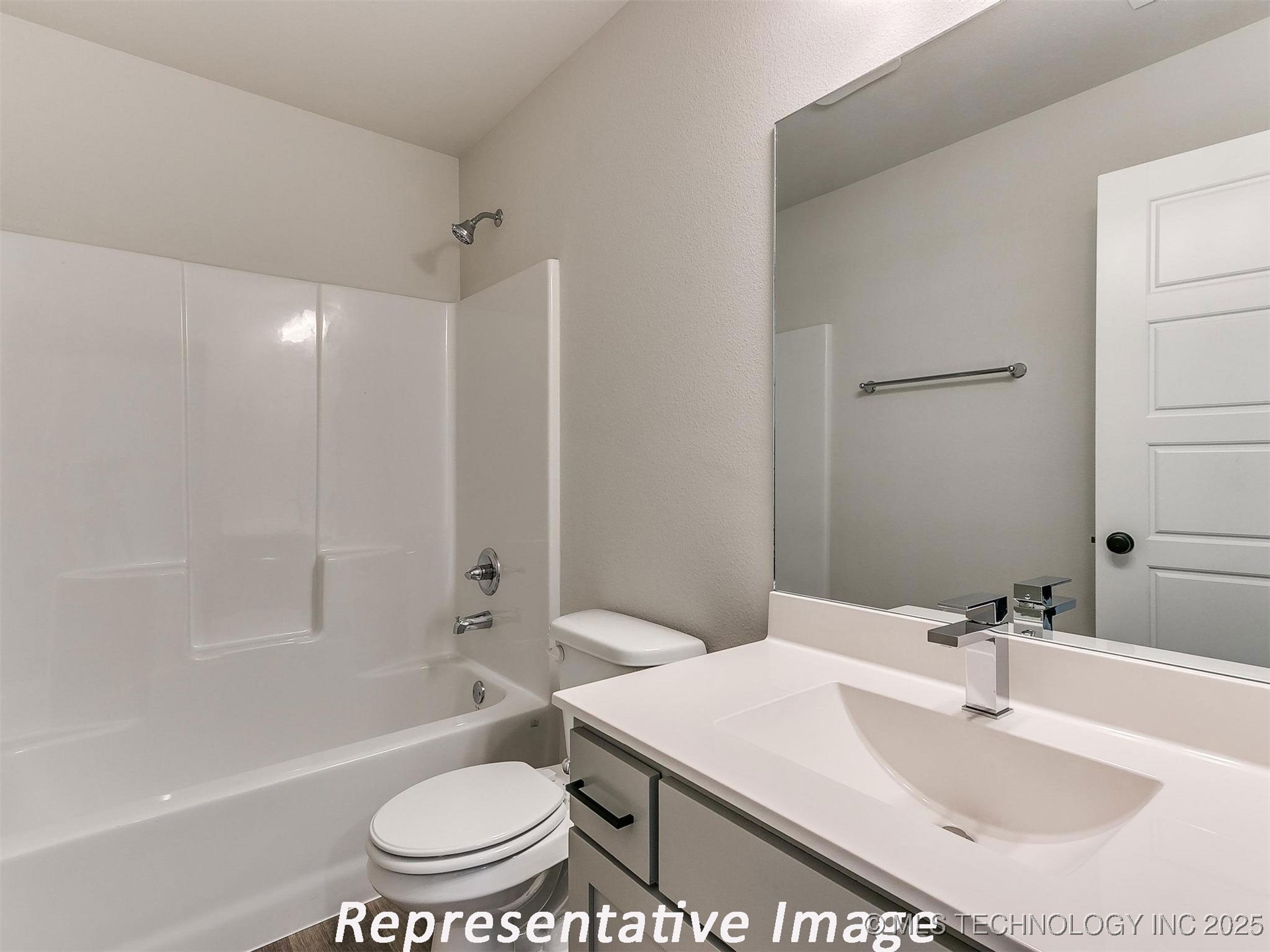 3442 E 153rd Street S Property Photo 5