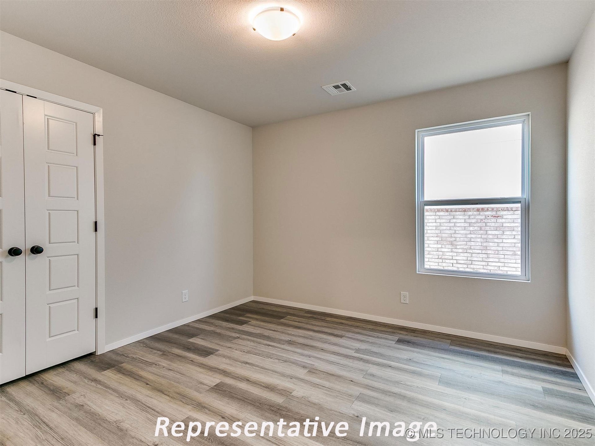 3442 E 153rd Street S Property Photo 9