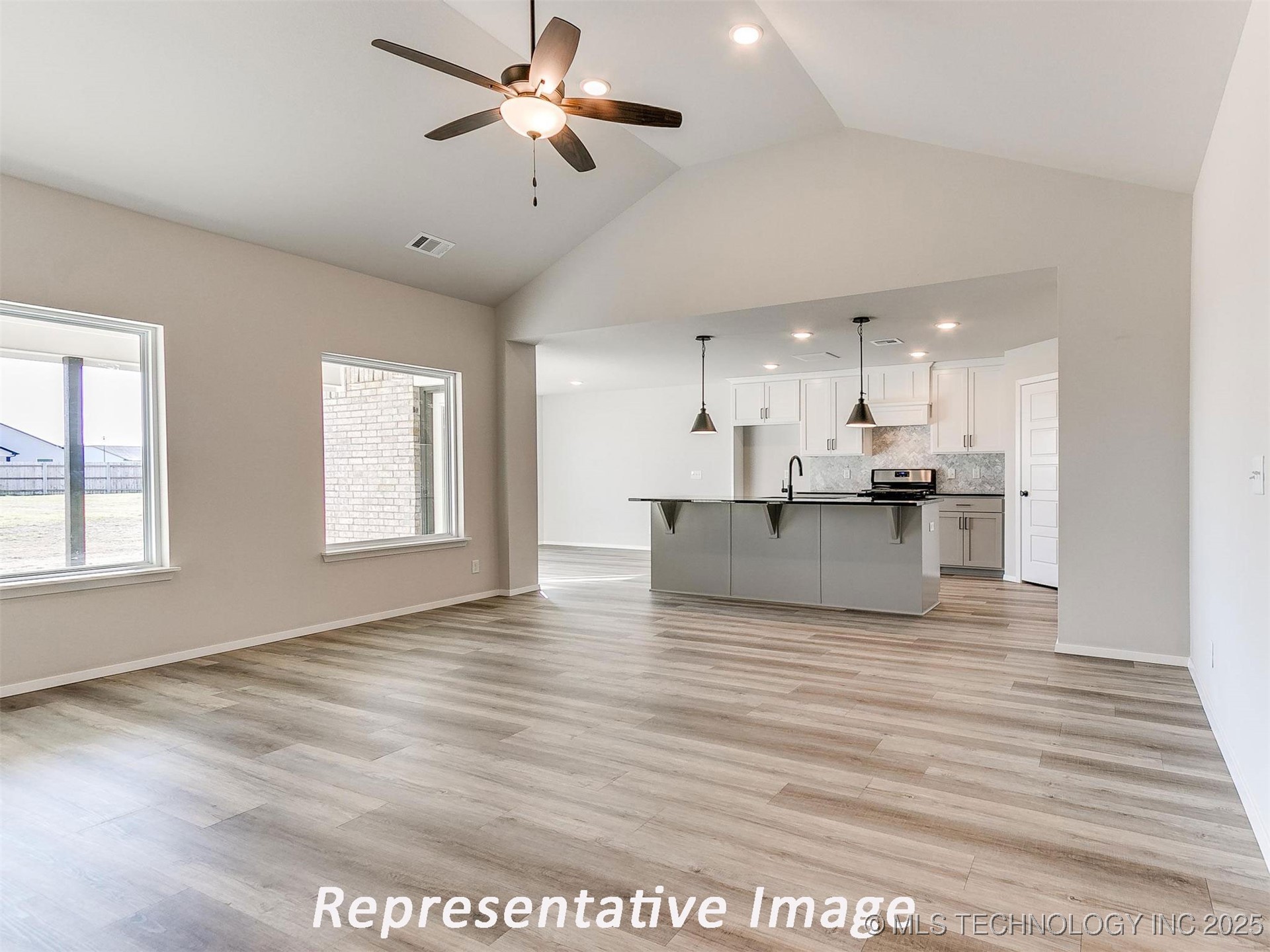 3442 E 153rd Street S Property Photo 10