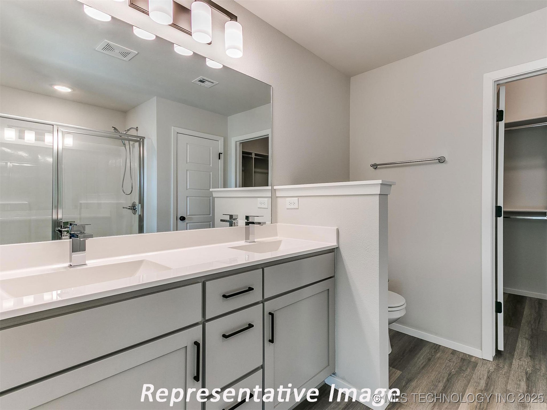 3442 E 153rd Street S Property Photo 16