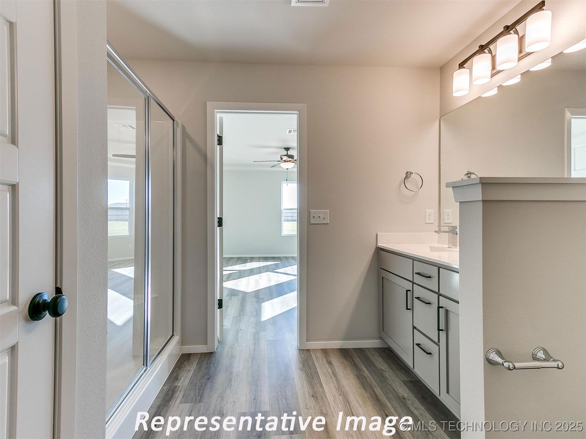 3442 E 153rd Street S Property Photo 17