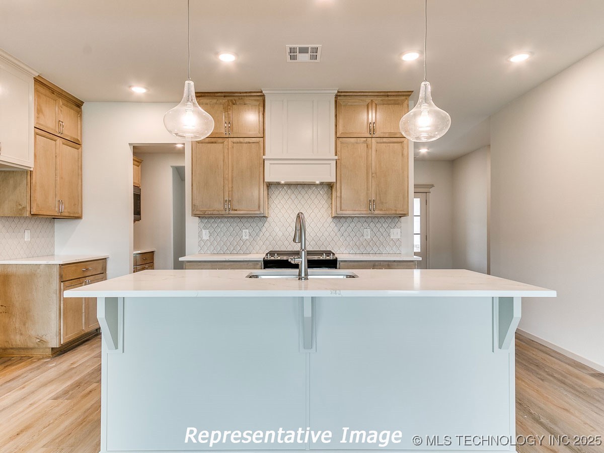 3421 E 153rd Street S Property Photo 11