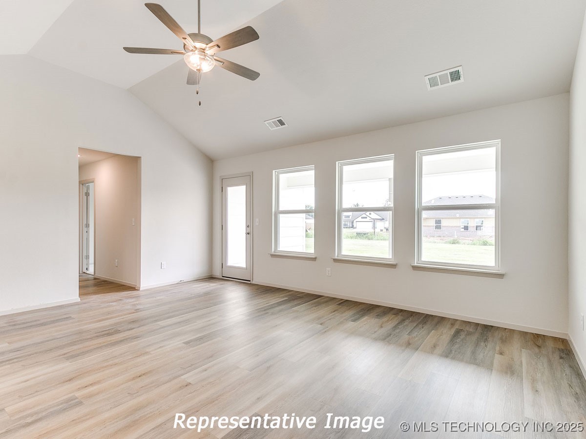 3421 E 153rd Street S Property Photo 12