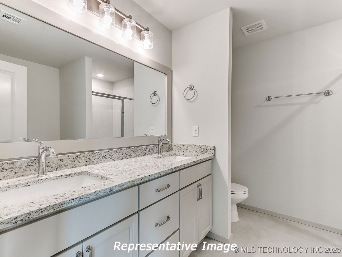 3421 E 153rd Street S Property Photo 15