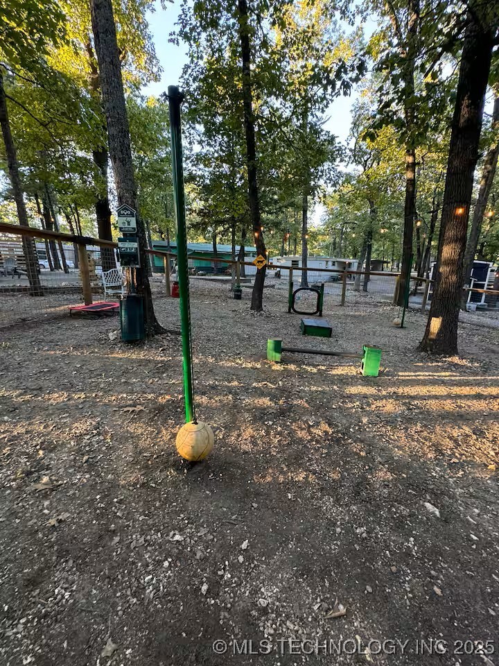 29300 State Highway 82 99/101 Property Photo 27