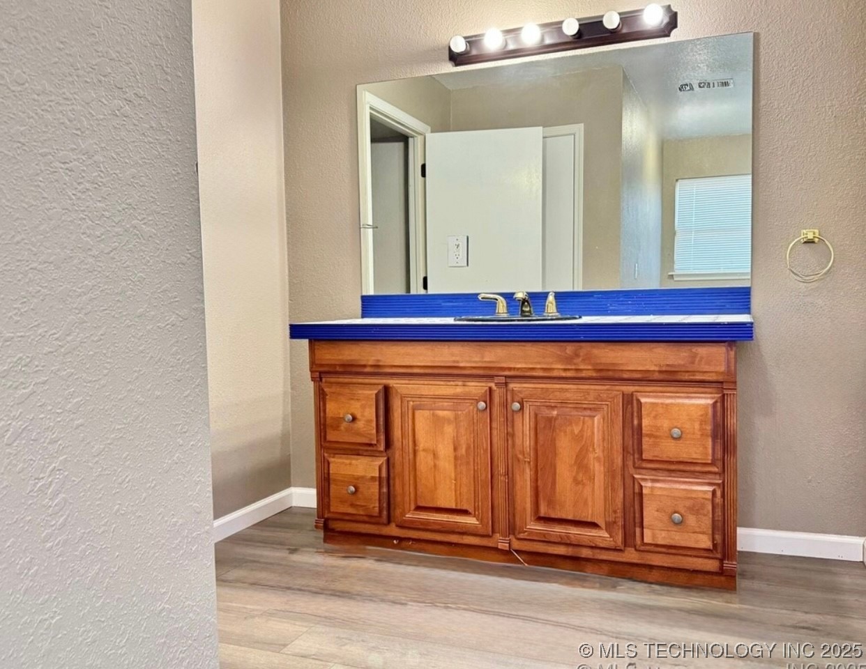 1221 S 28th Street Property Photo 23