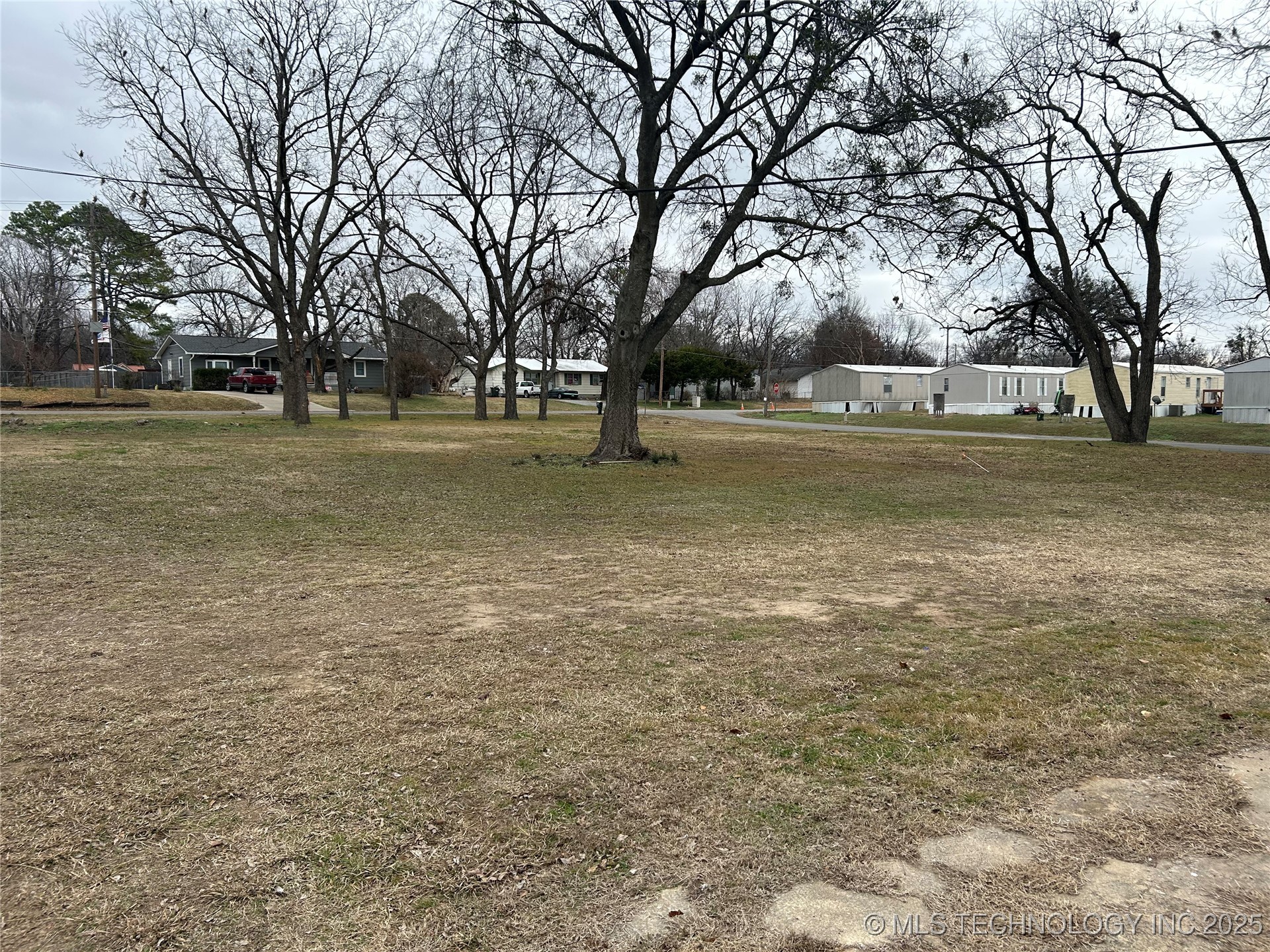 406 Creek Avenue Property Photo 24