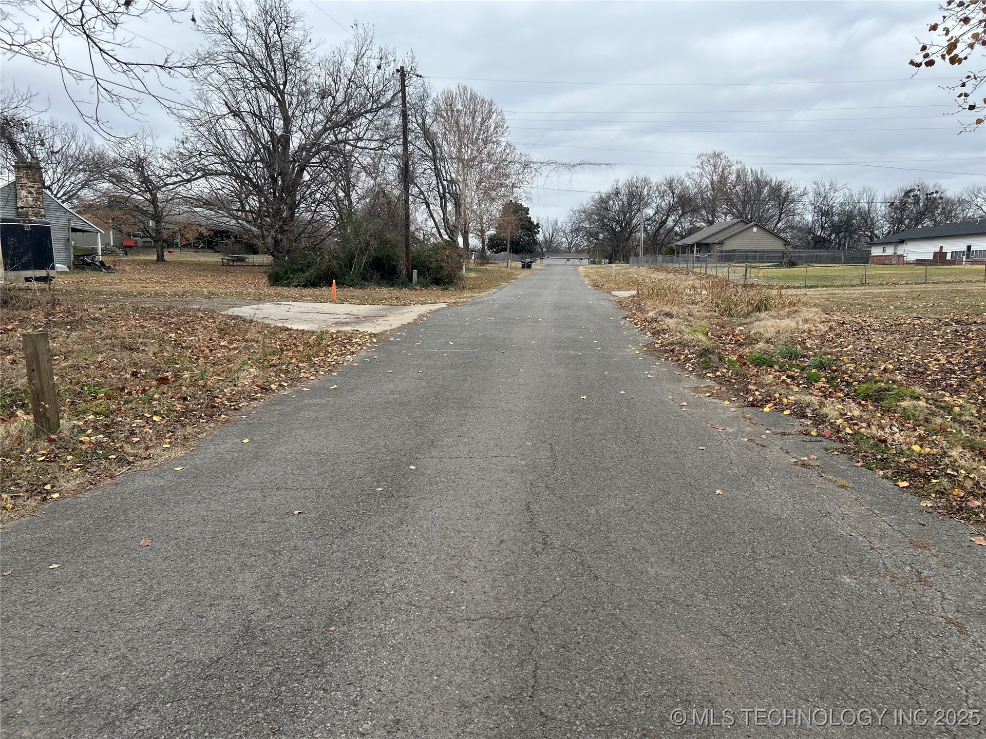 406 Creek Avenue Property Photo 29