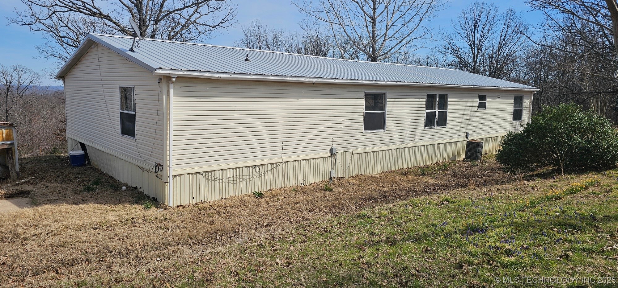 100989 S 4533 Road W Property Photo 3