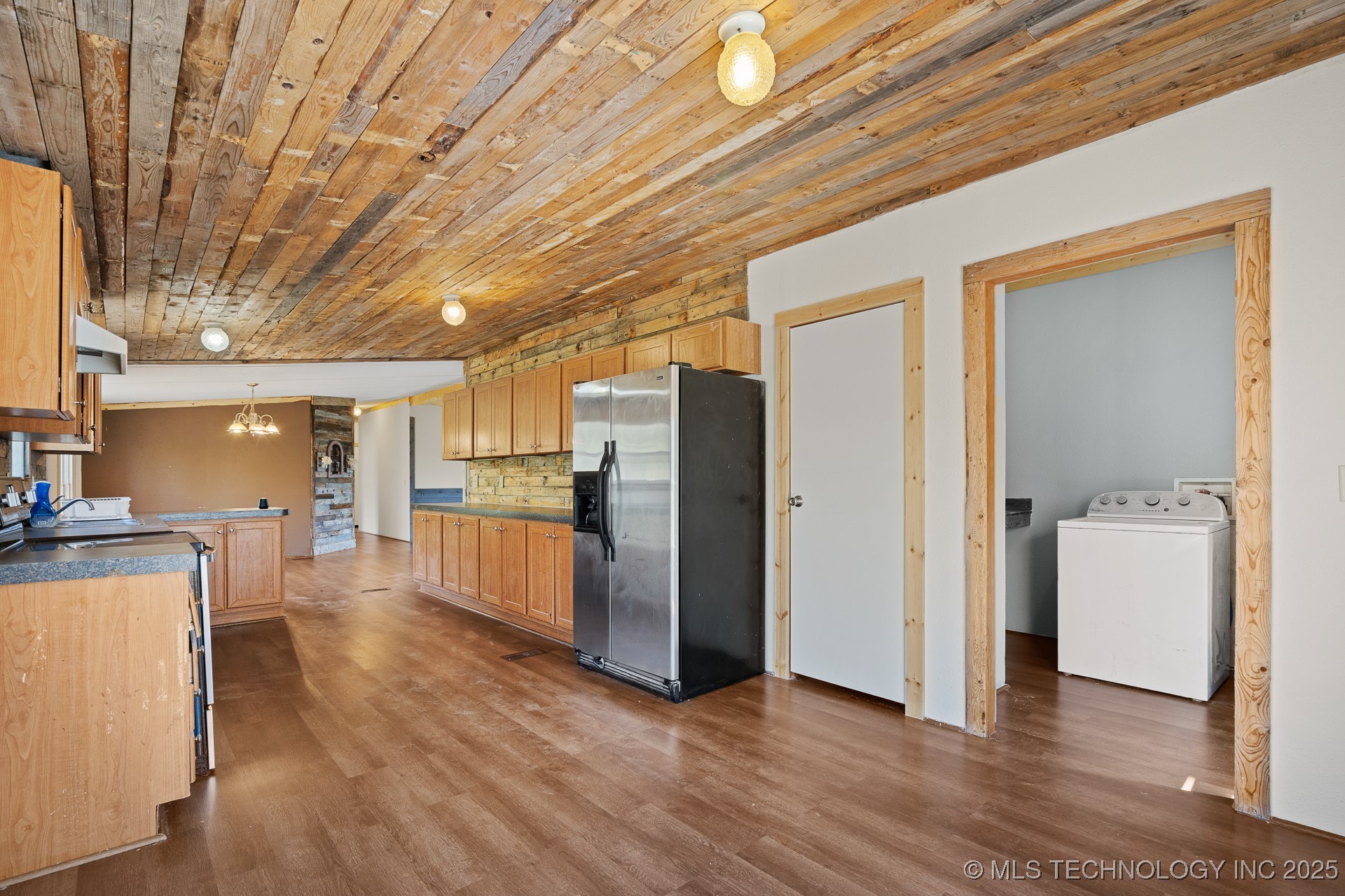 100989 S 4533 Road W Property Photo 12