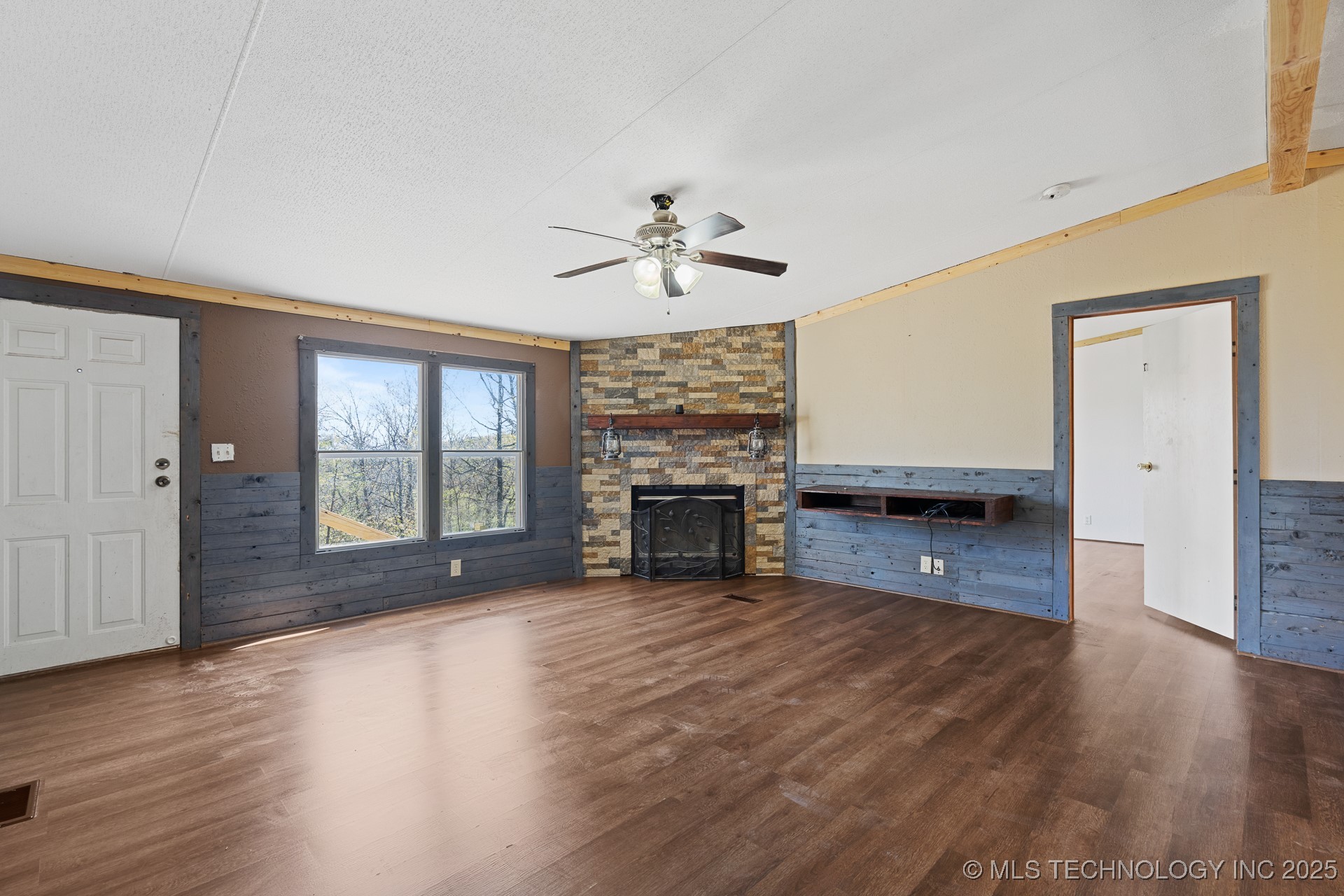 100989 S 4533 Road W Property Photo 18