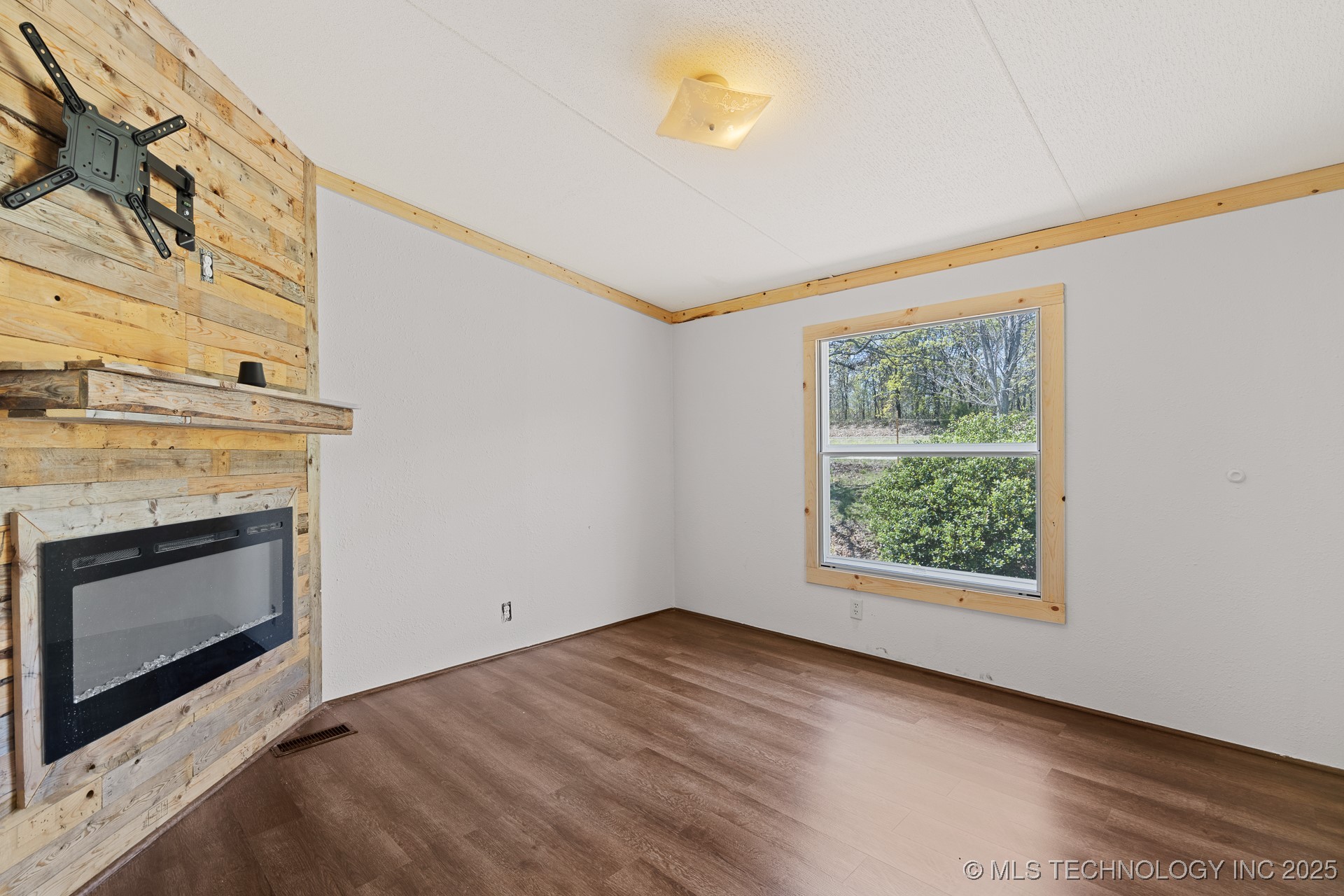 100989 S 4533 Road W Property Photo 23