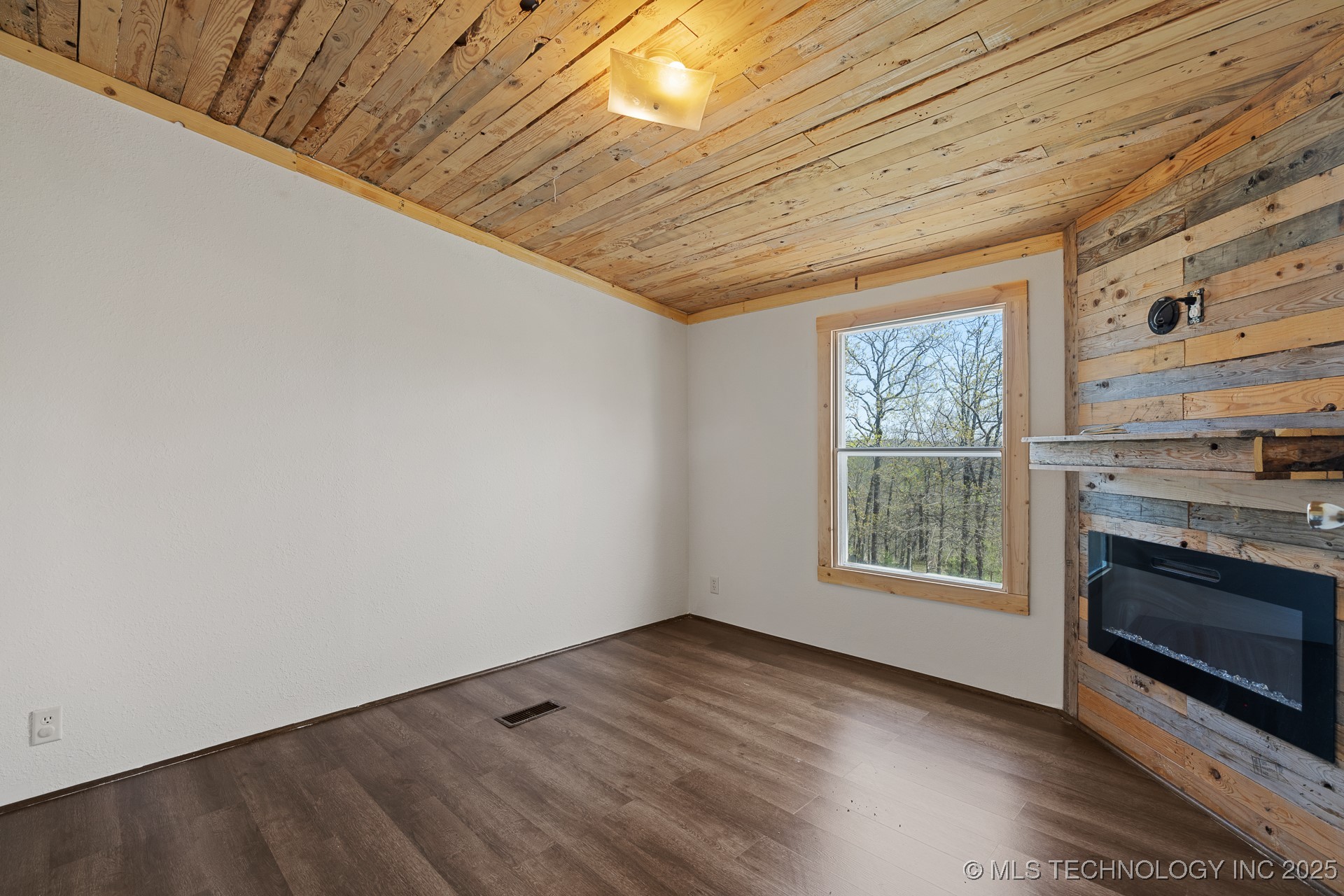 100989 S 4533 Road W Property Photo 26