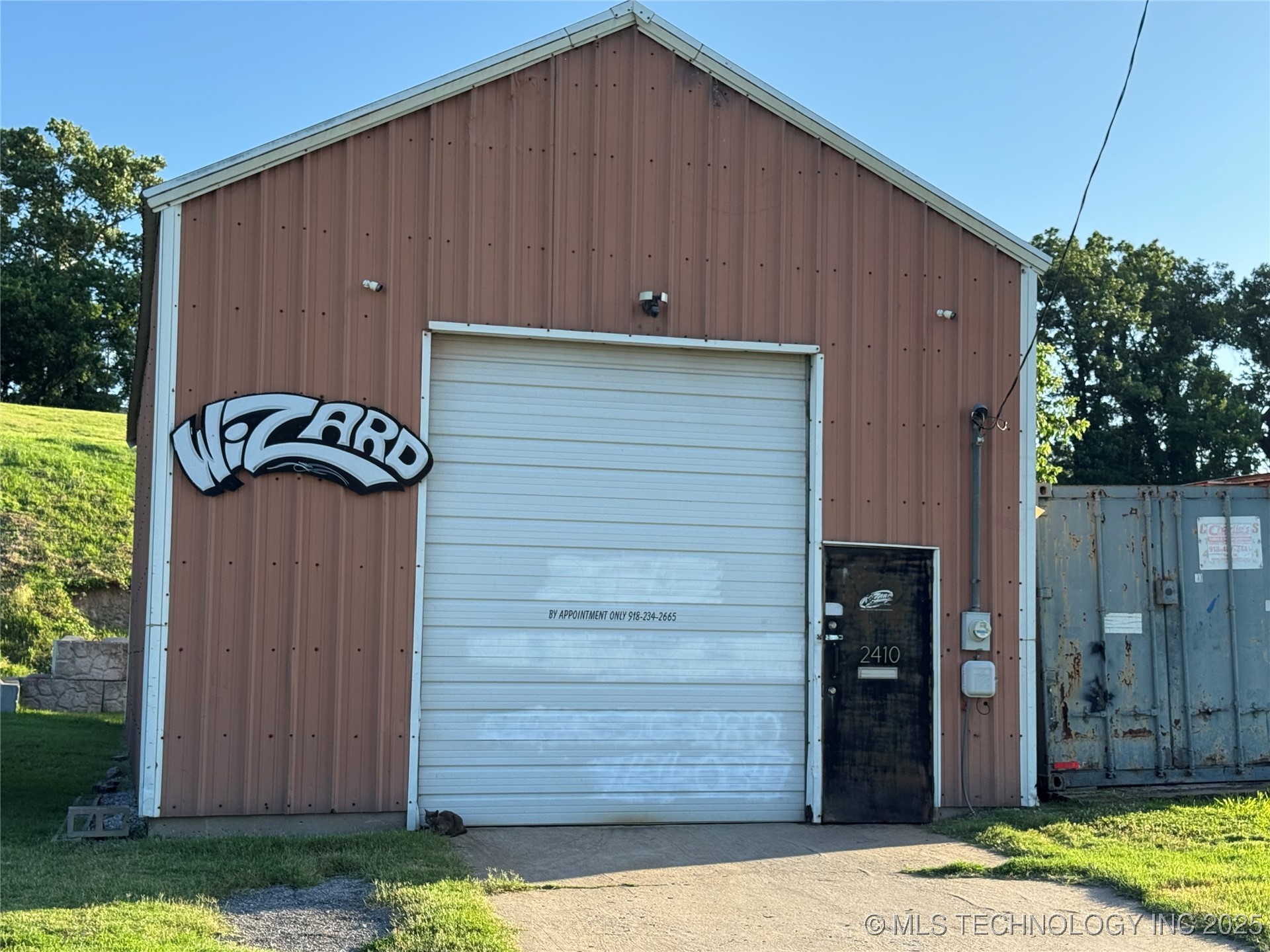 2410 W Admiral Boulevard Property Photo 1