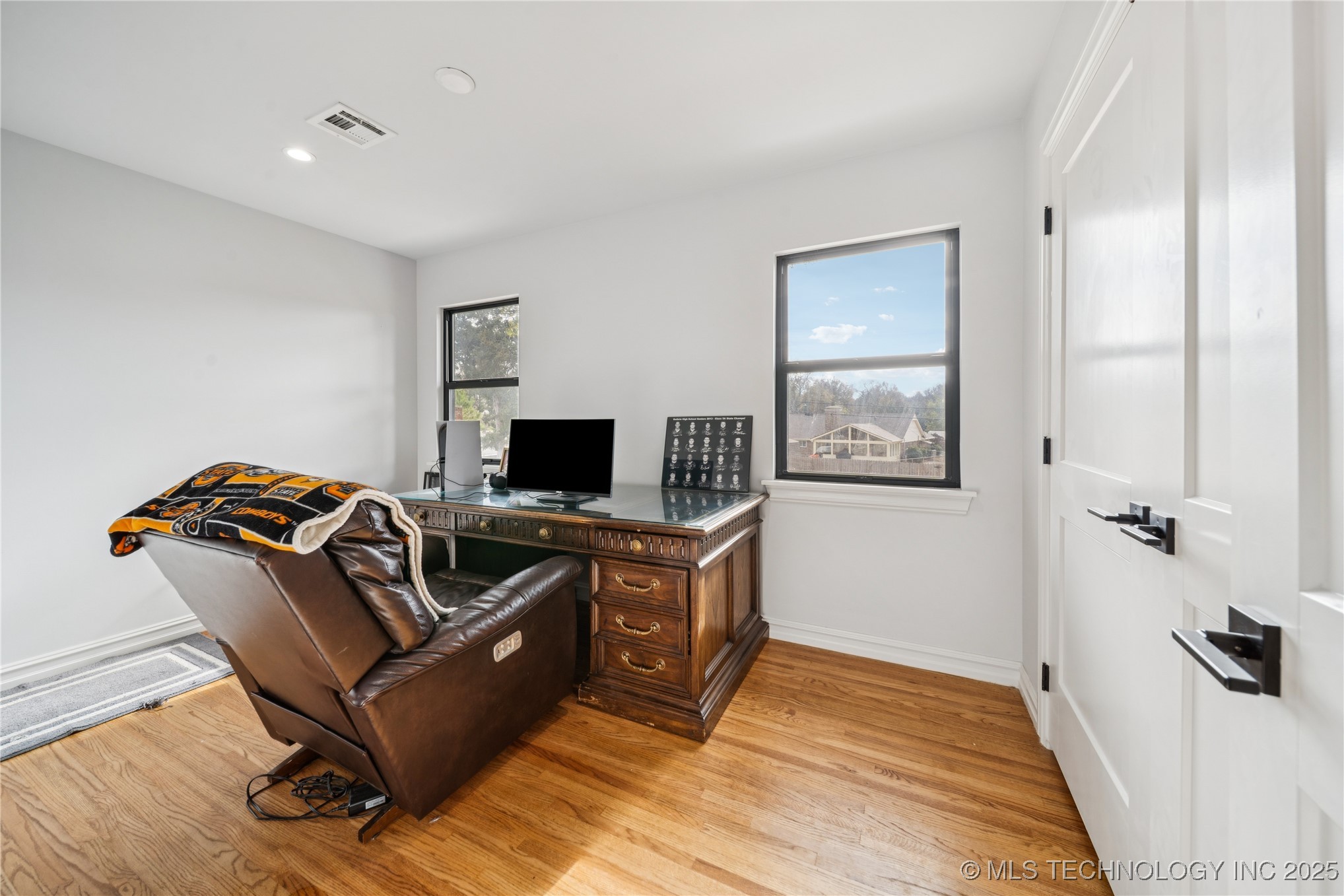 3822 E 56th Place Property Photo 31