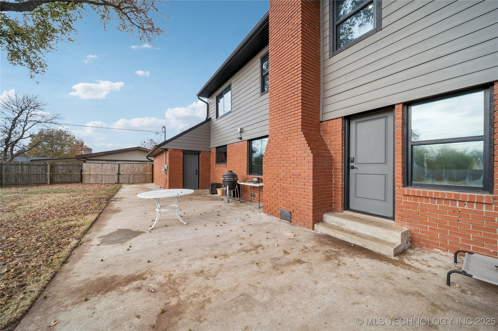 3822 E 56th Place Property Photo 40