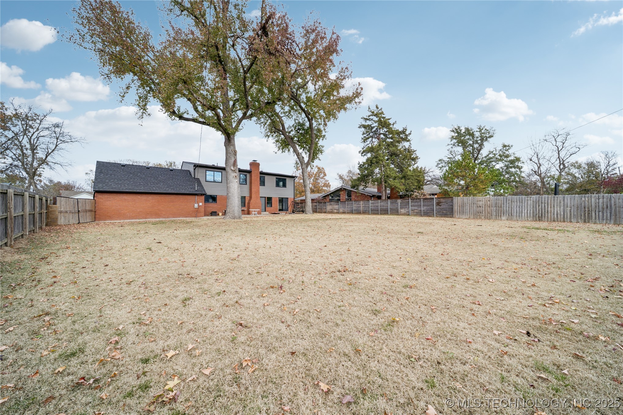 3822 E 56th Place Property Photo 43