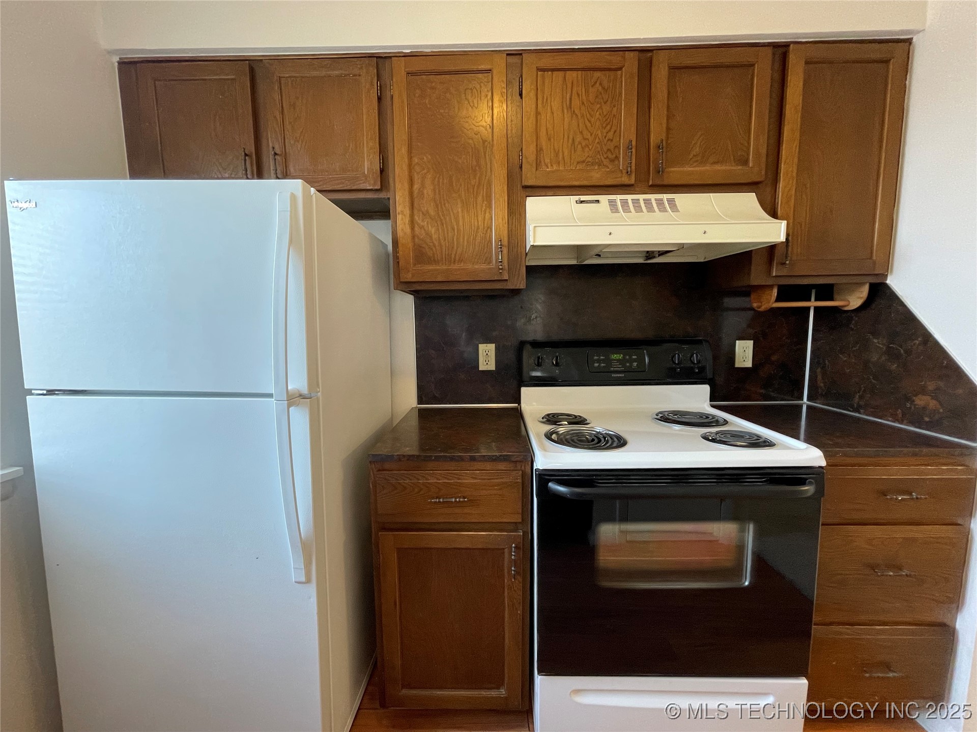 7333 S Yale Avenue 209 Property Photo 18