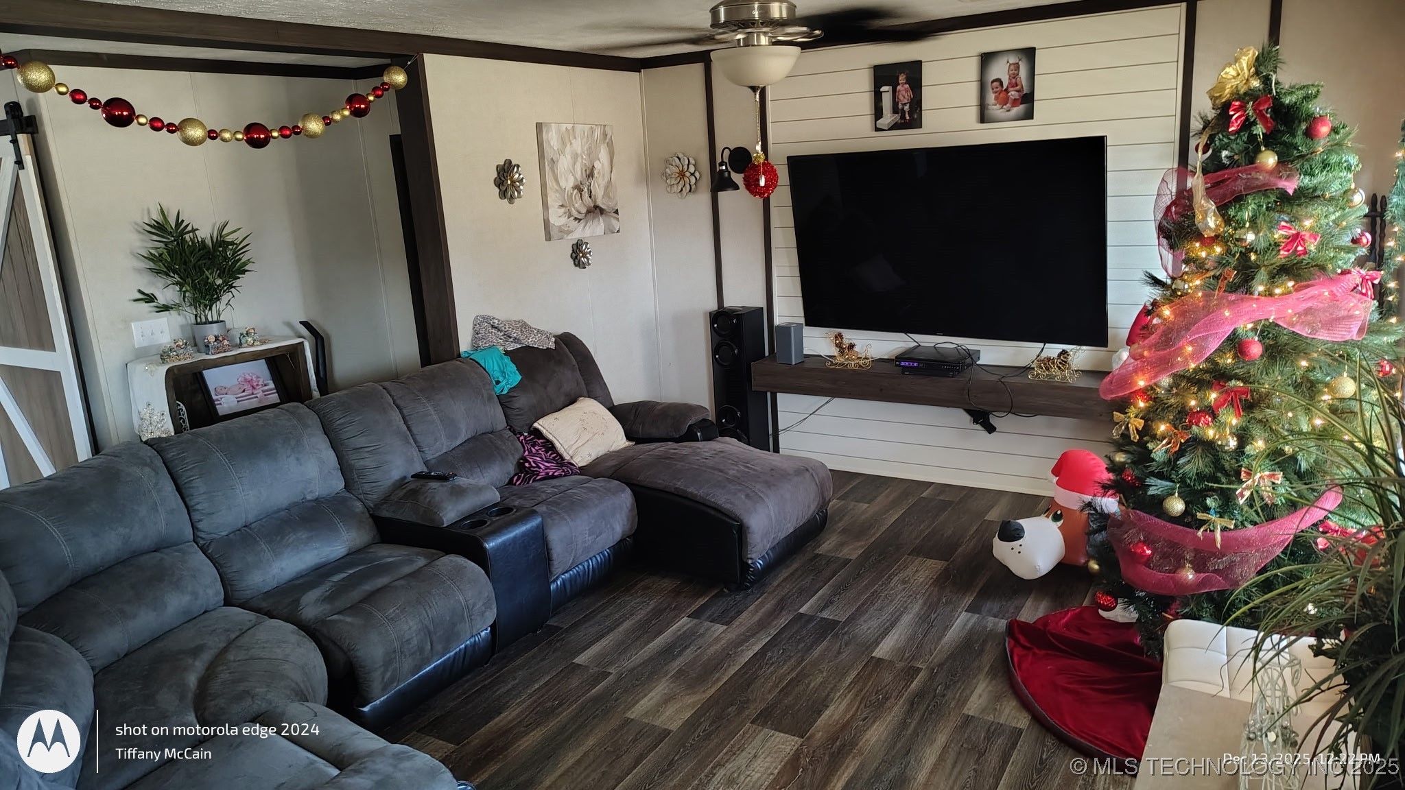 7977 Leavenworth Property Photo 8