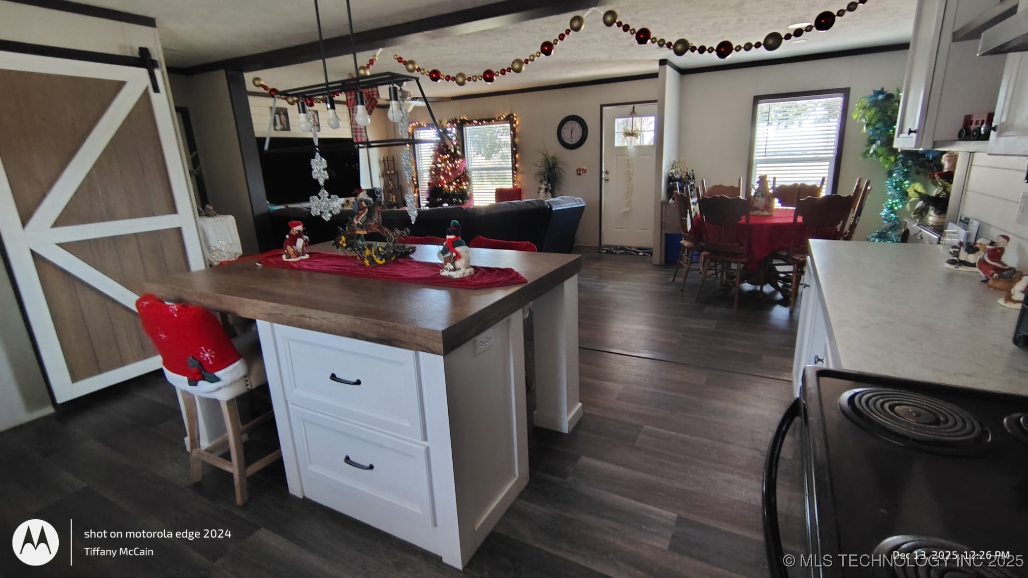 7977 Leavenworth Property Photo 13