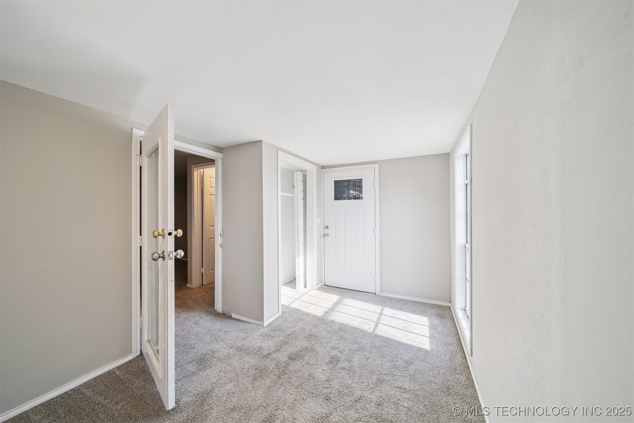 14507 S 49th West Avenue Property Photo 7