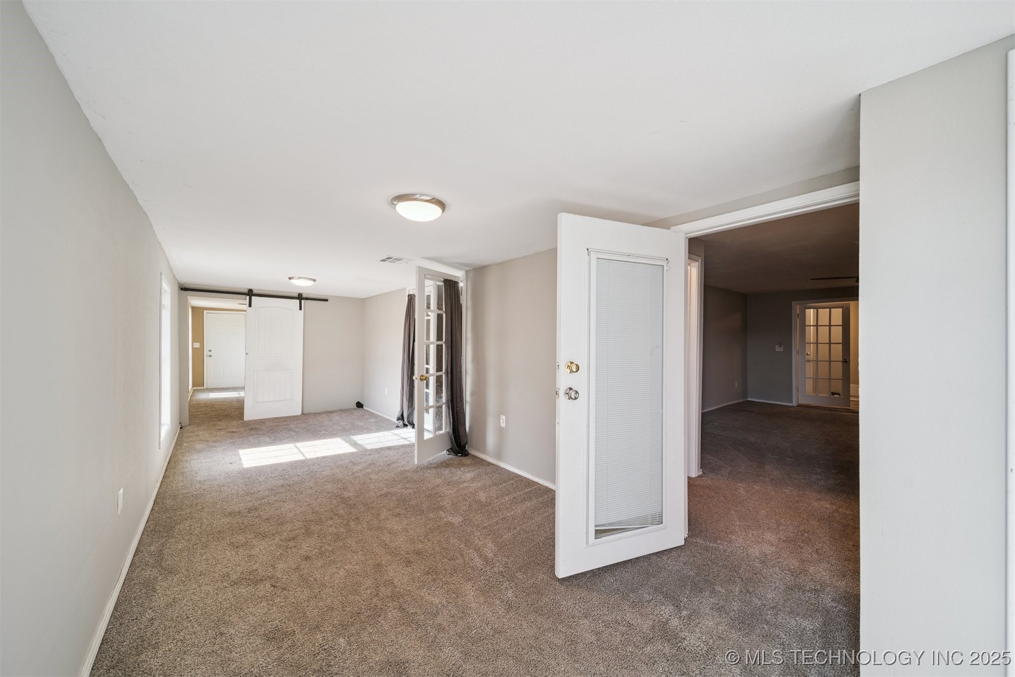 14507 S 49th West Avenue Property Photo 8