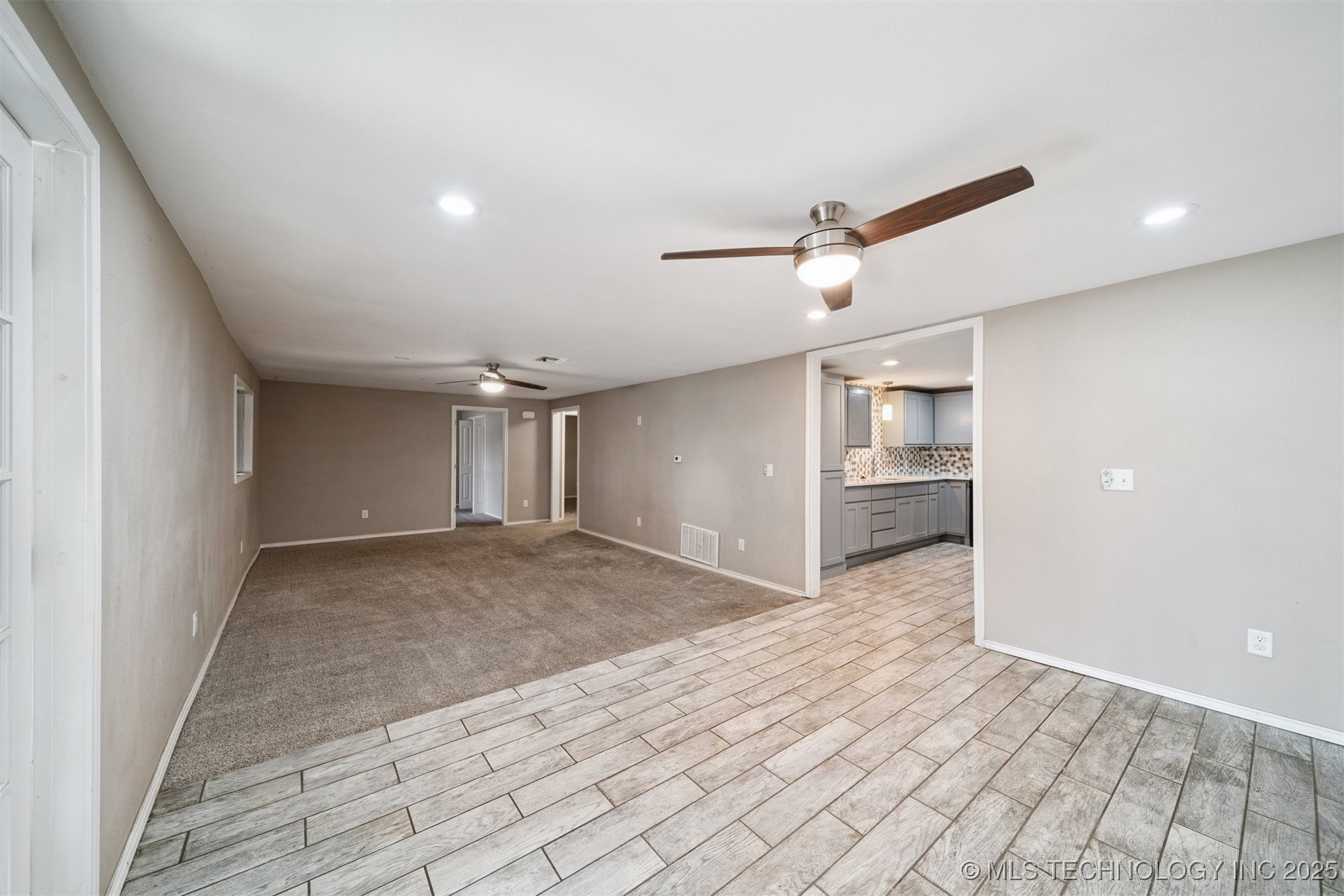 14507 S 49th West Avenue Property Photo 22