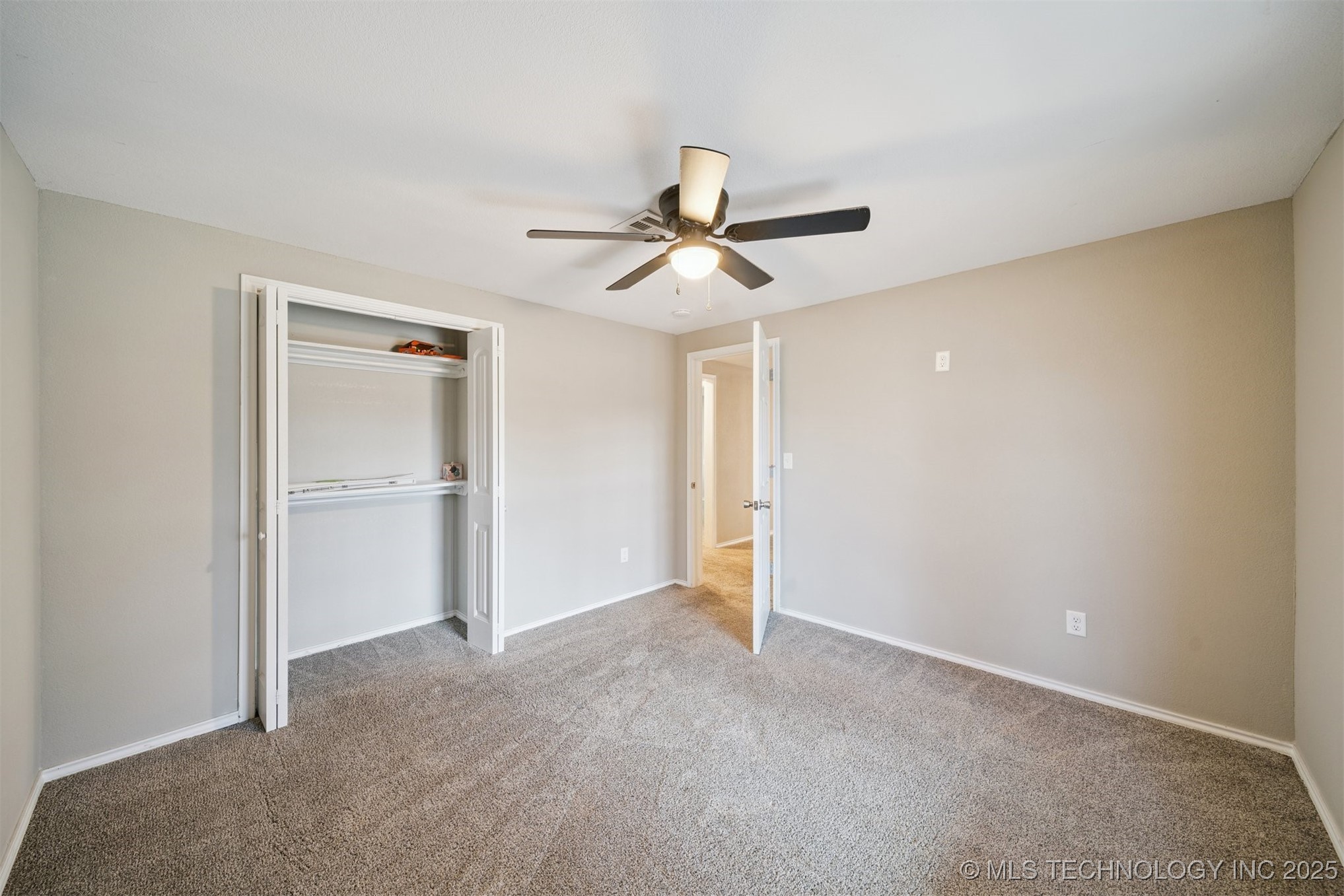 14507 S 49th West Avenue Property Photo 25