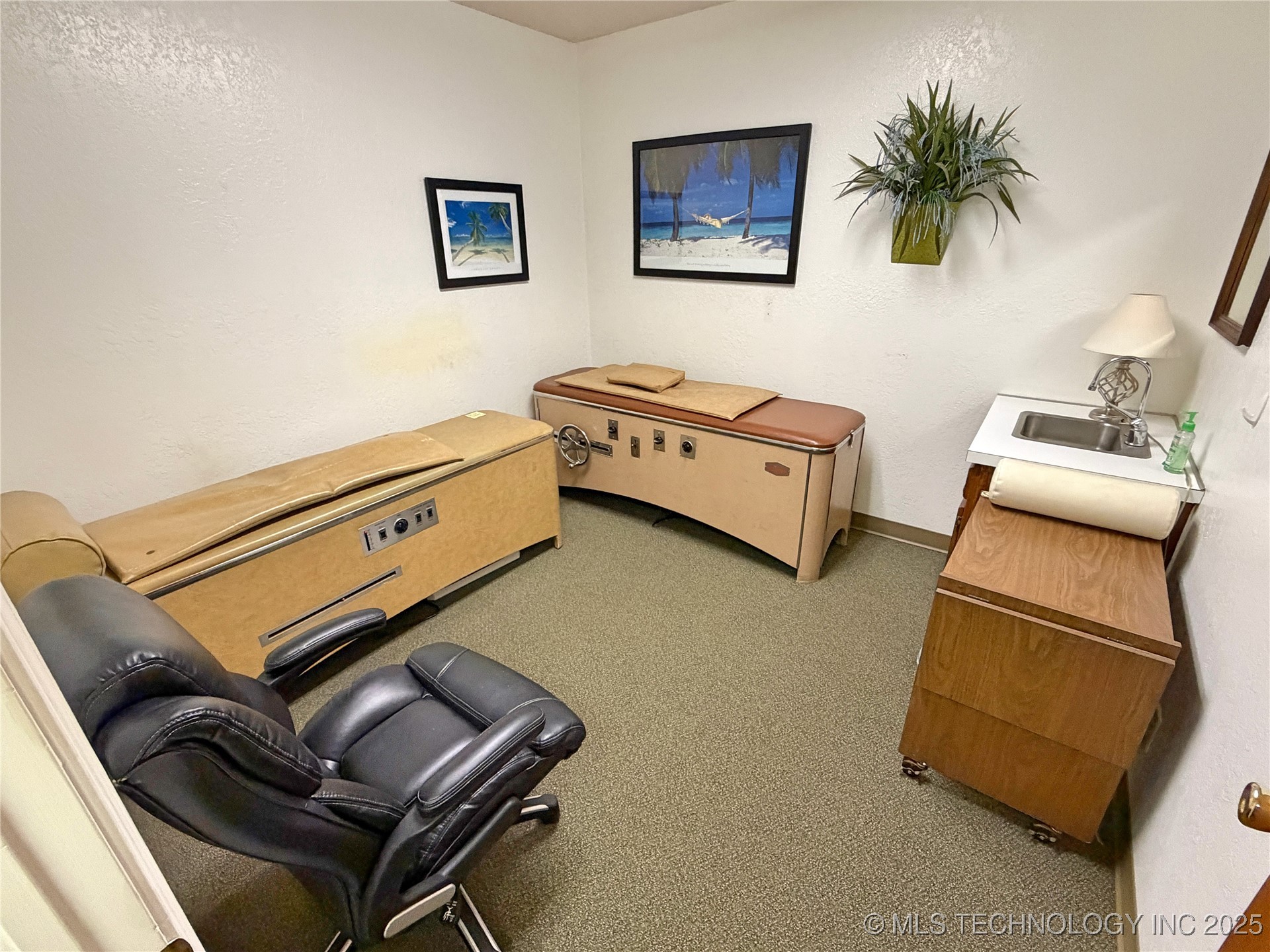 2400 N Commerce Street Property Photo 14