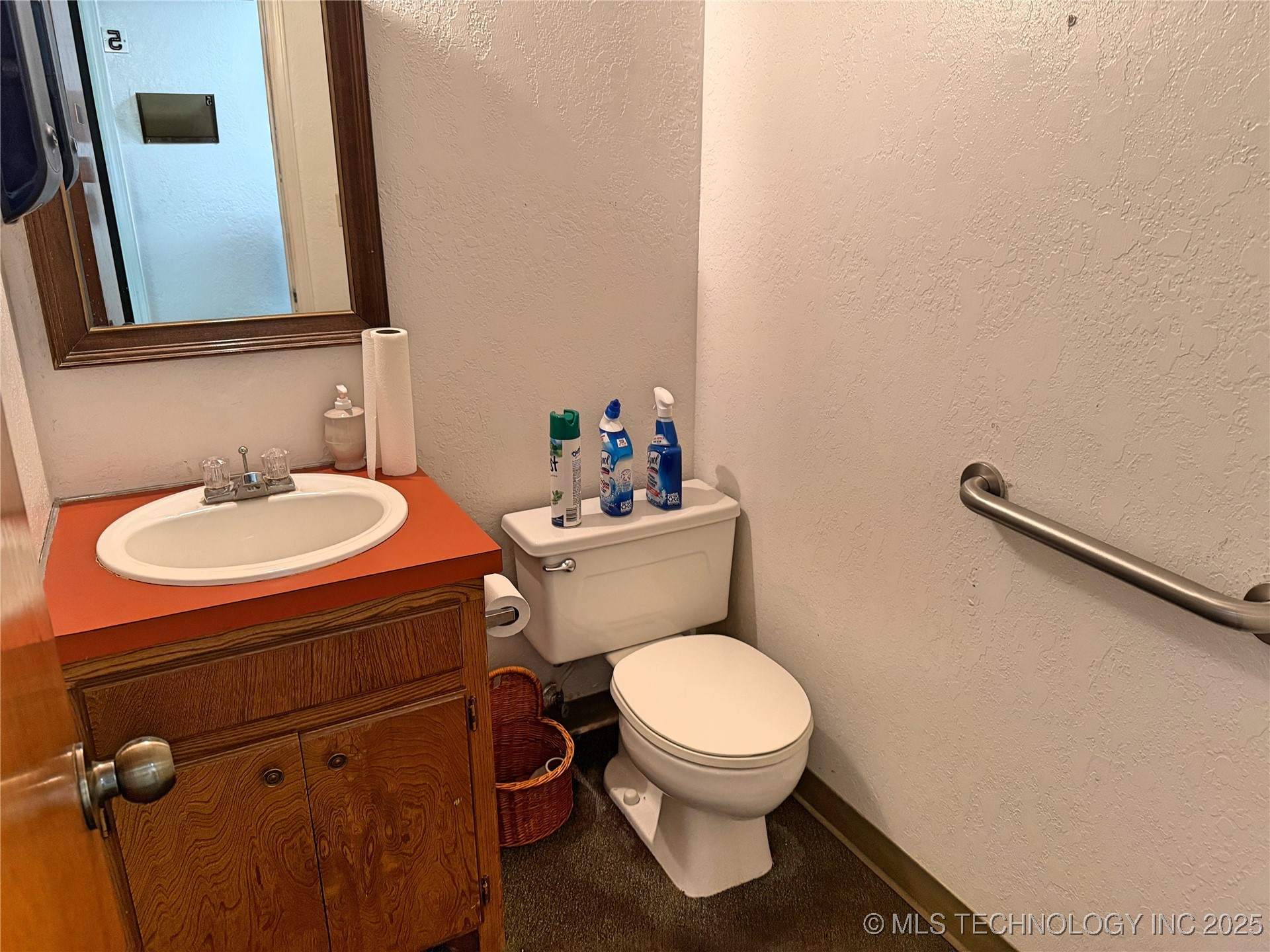 2400 N Commerce Street Property Photo 26