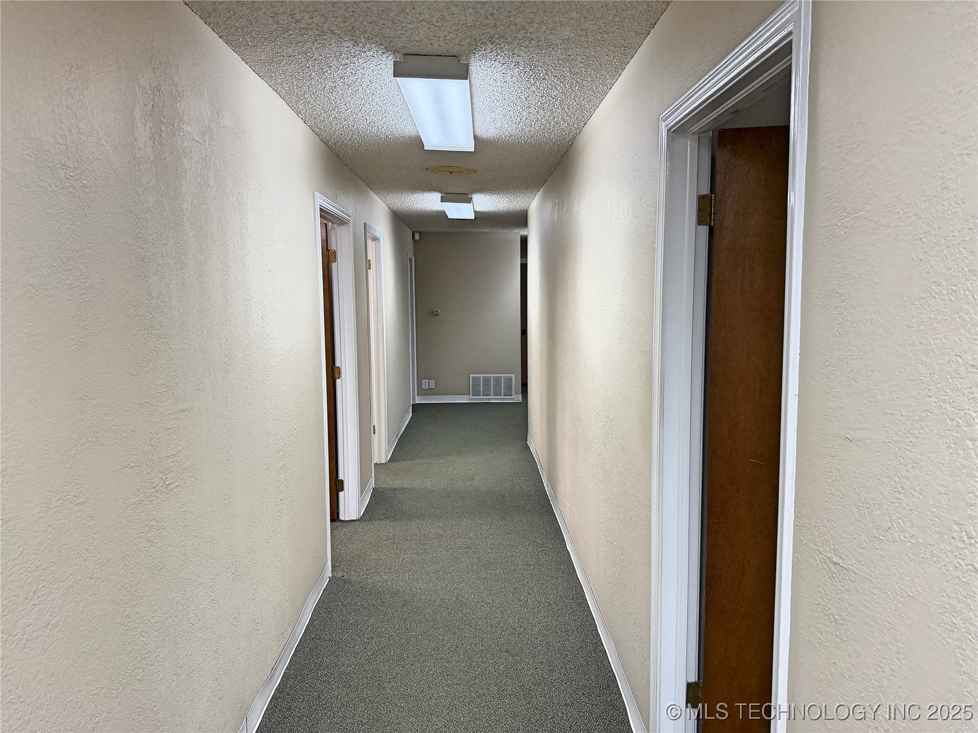 2400 N Commerce Street Property Photo 30