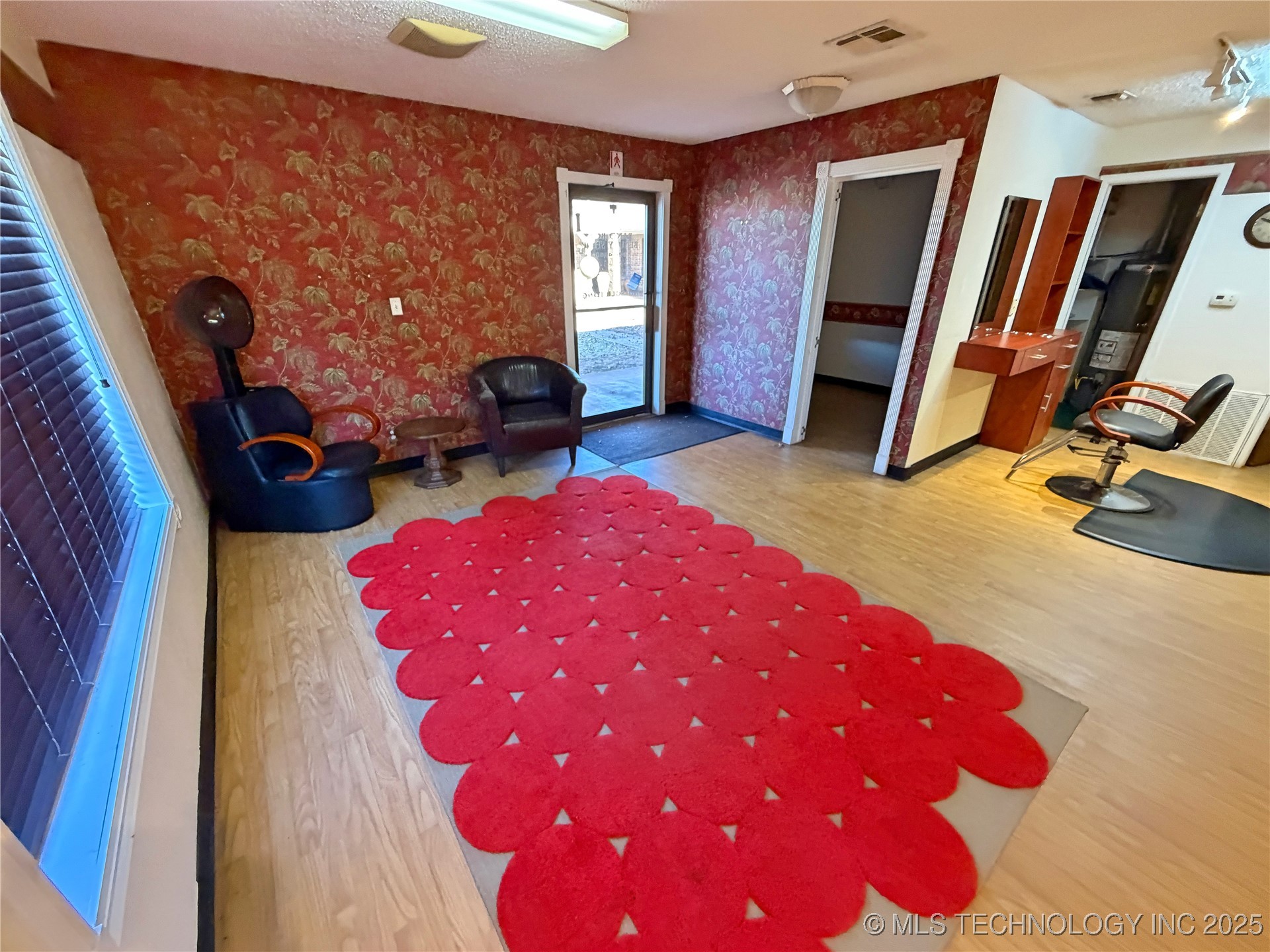 2400 N Commerce Street Property Photo 36