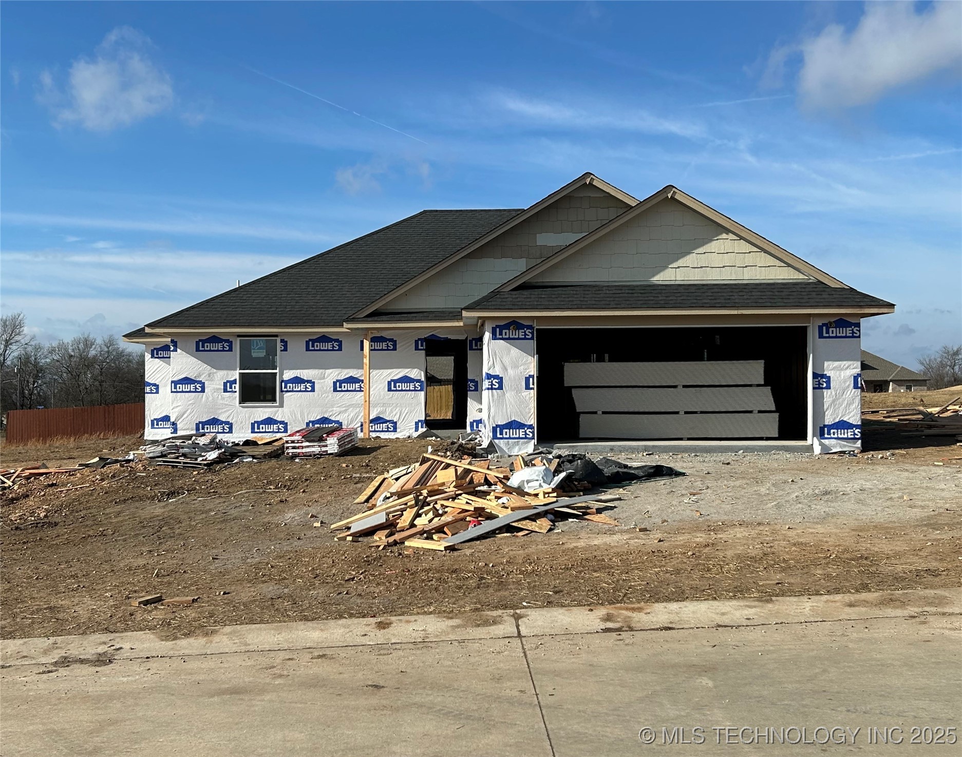 1911 N Everly Drive Property Photo 1