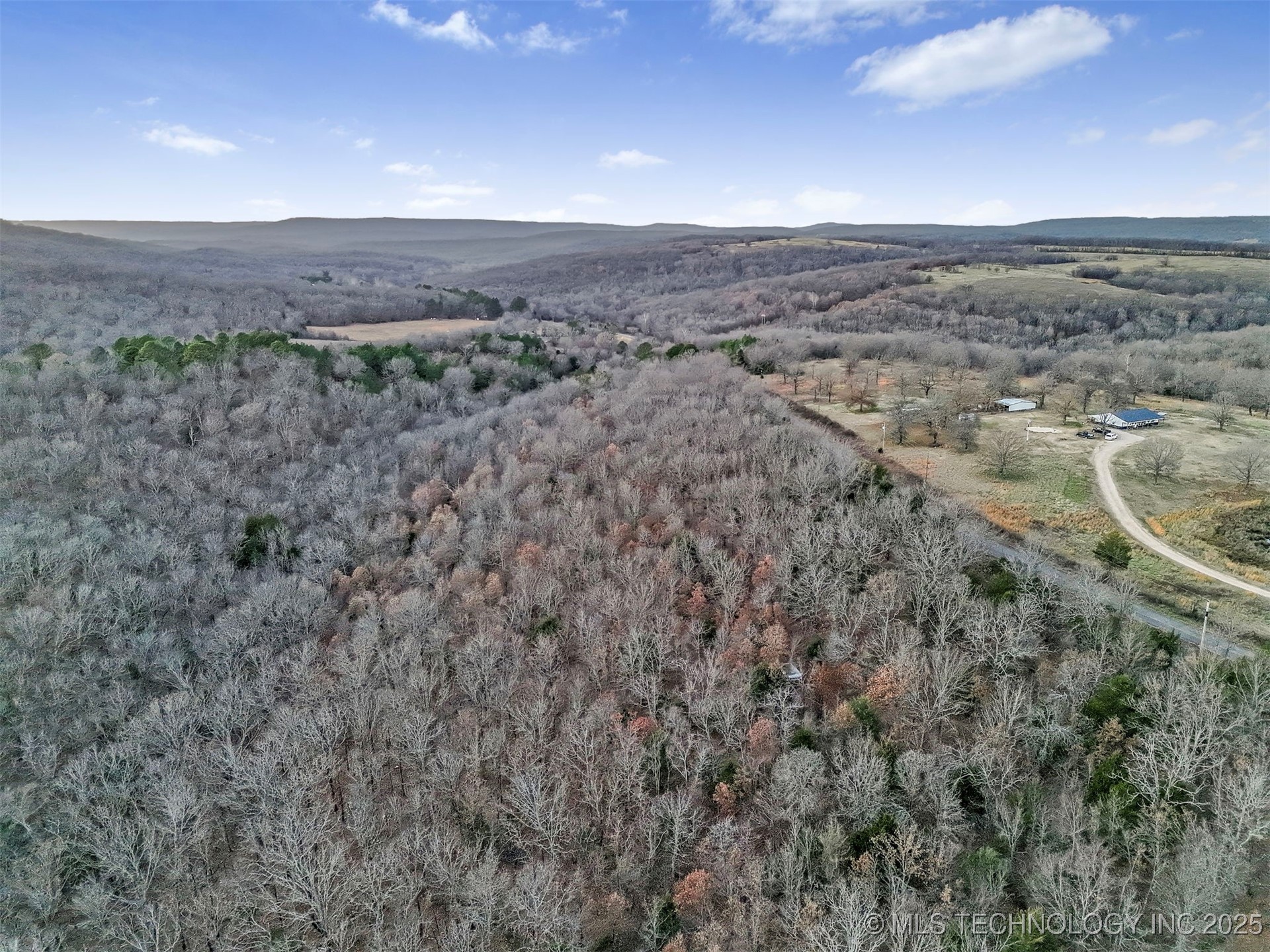 E 940 Road Property Photo 9