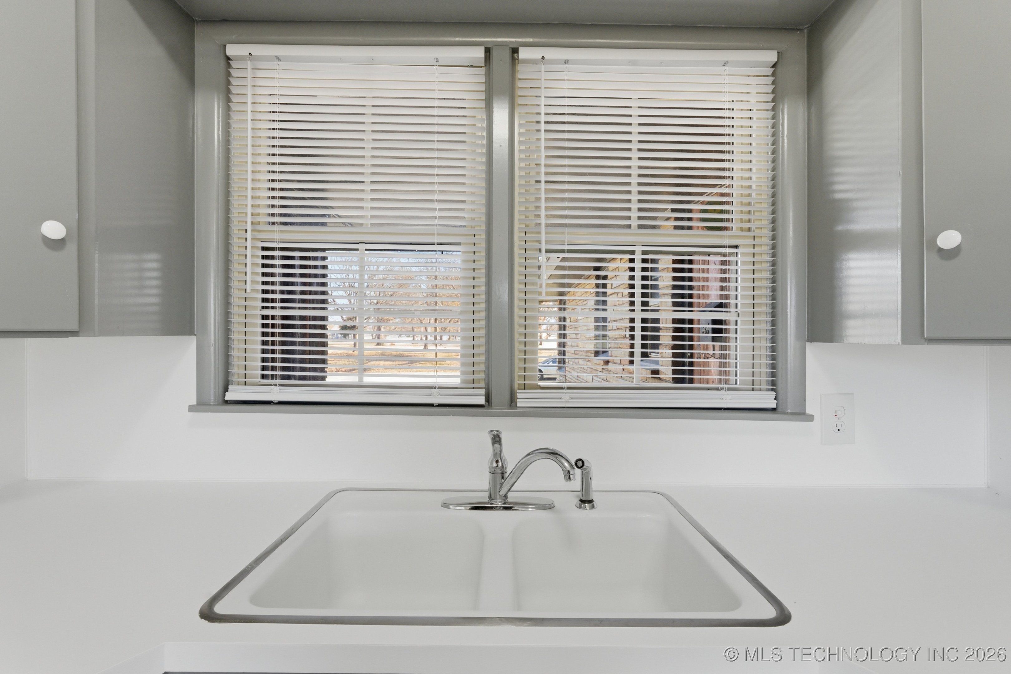 450 S 93rd East Avenue Property Photo 10