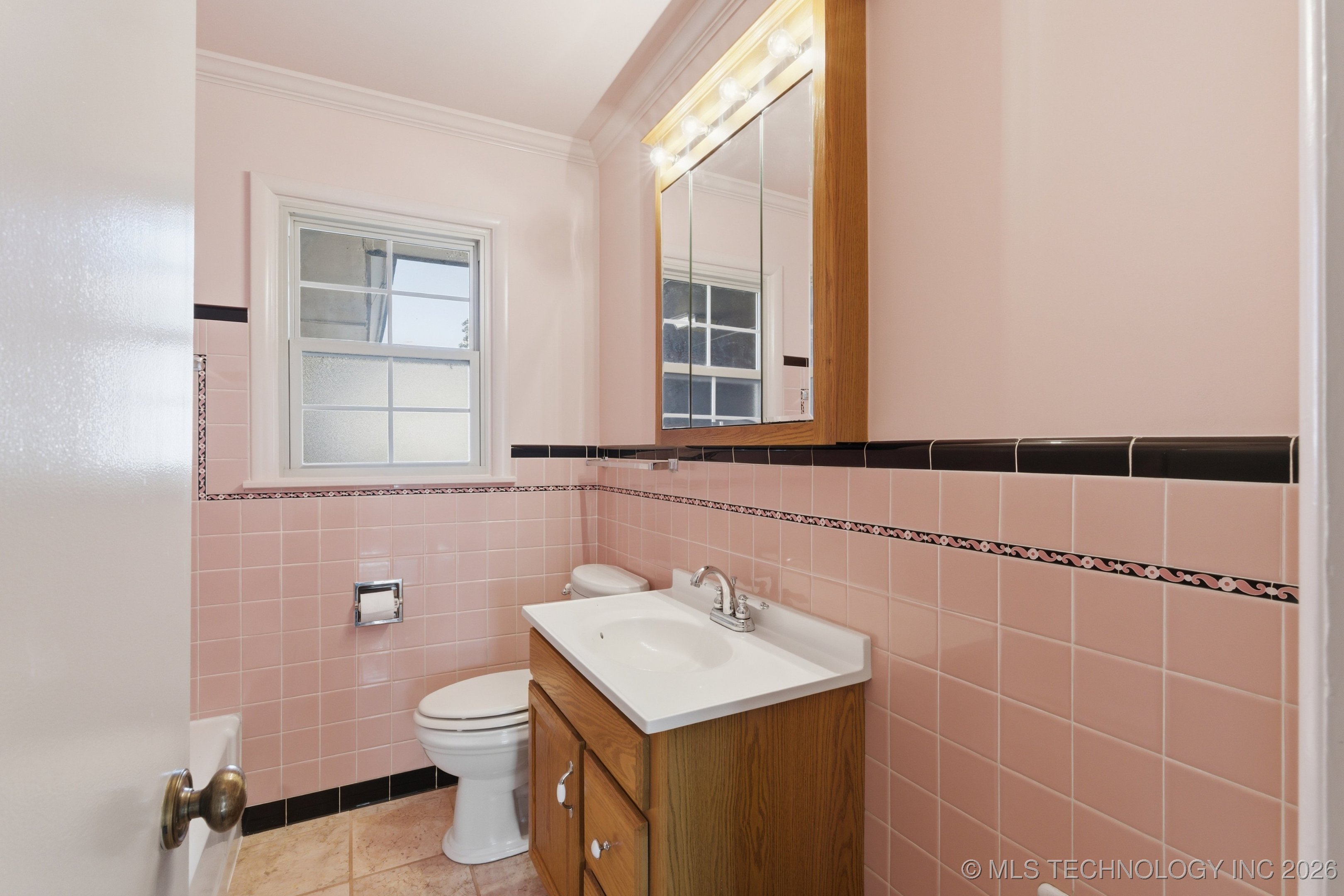 450 S 93rd East Avenue Property Photo 19