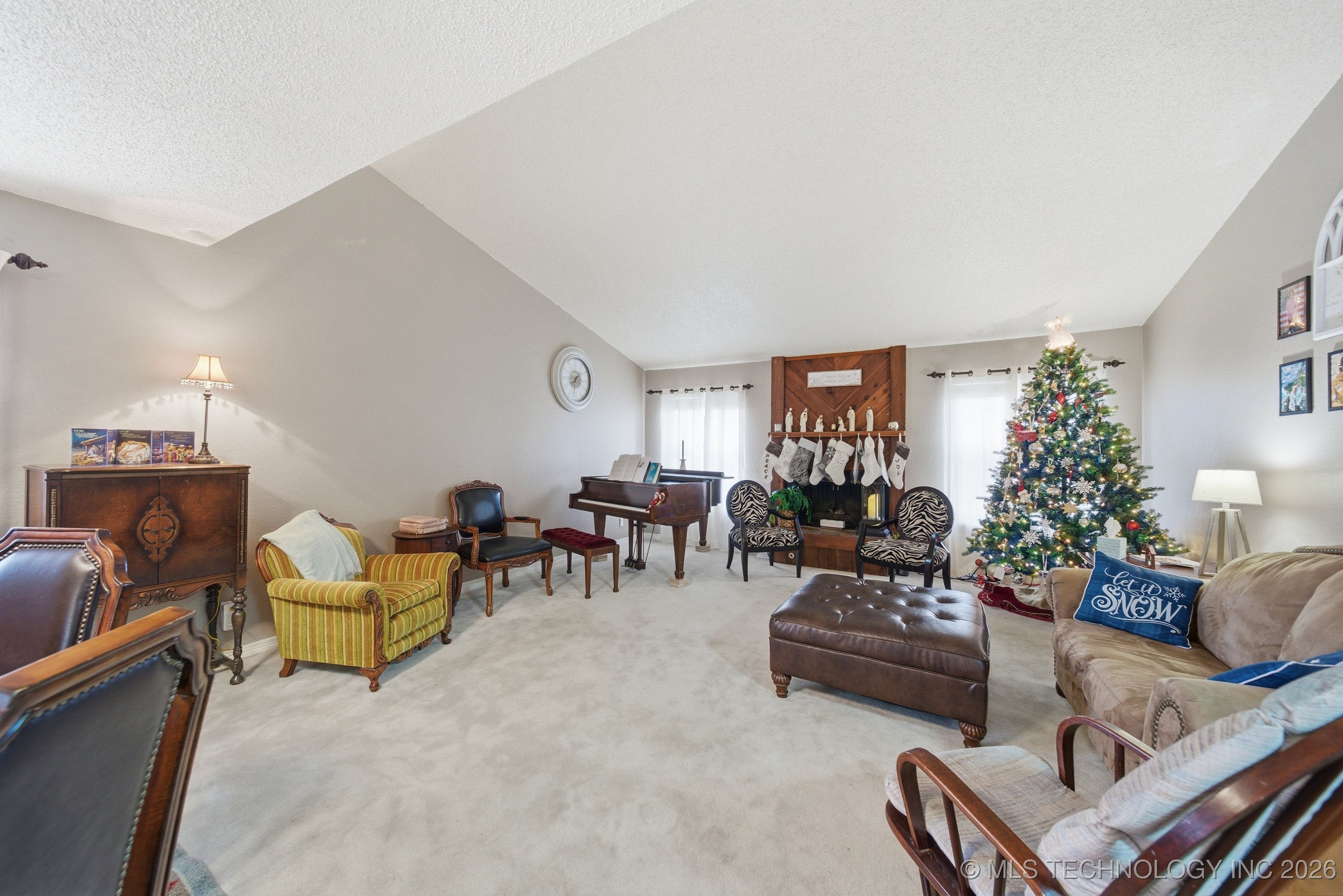 1007 N Faulkner Place Property Photo 8