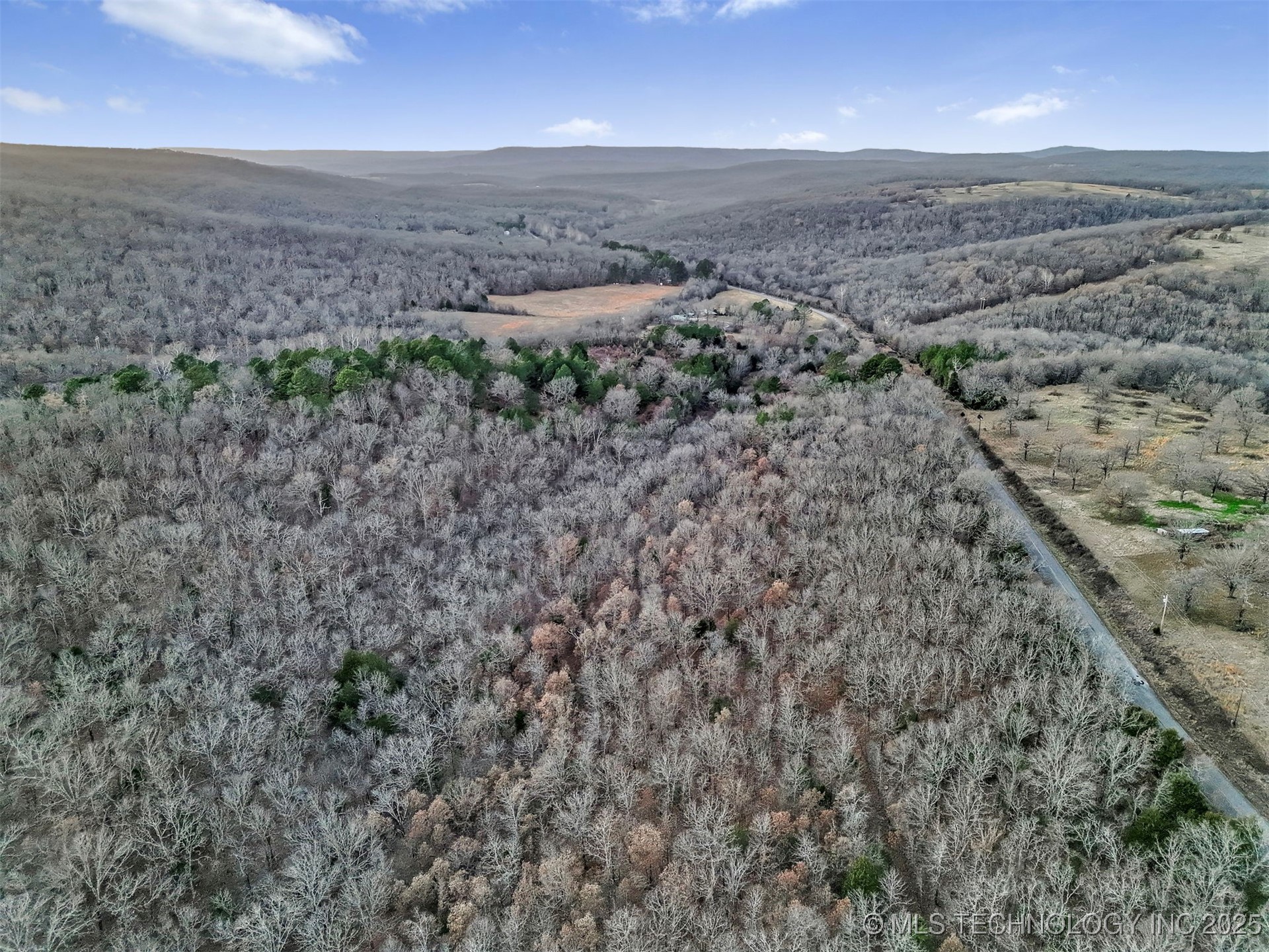 E 940 Road Property Photo 10