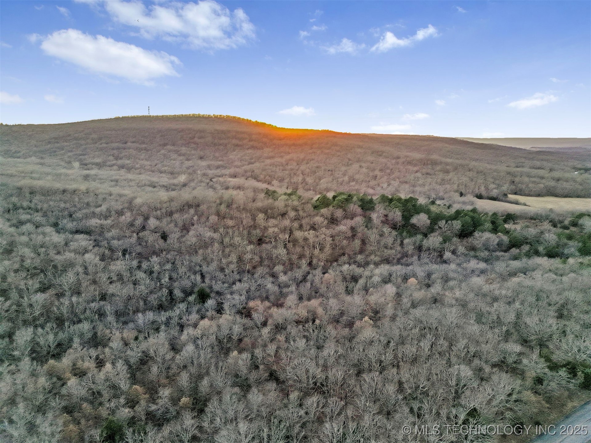 E 940 Road Property Photo 3